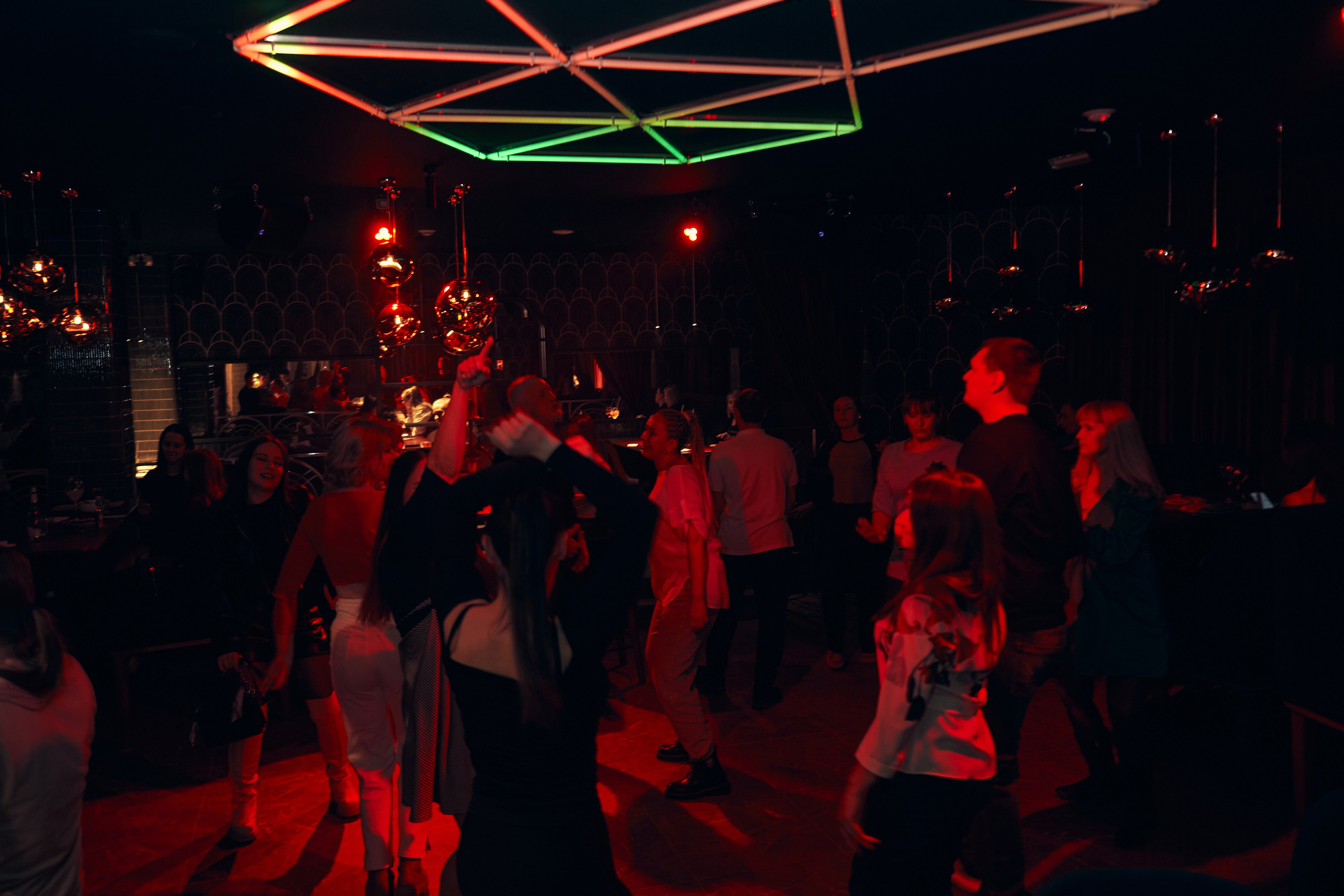 Галерея фотографий — портфолио фотографа Екатеринбурга. Портретный и репортажный фотограф в Екатеринбурге Толя Настоящев