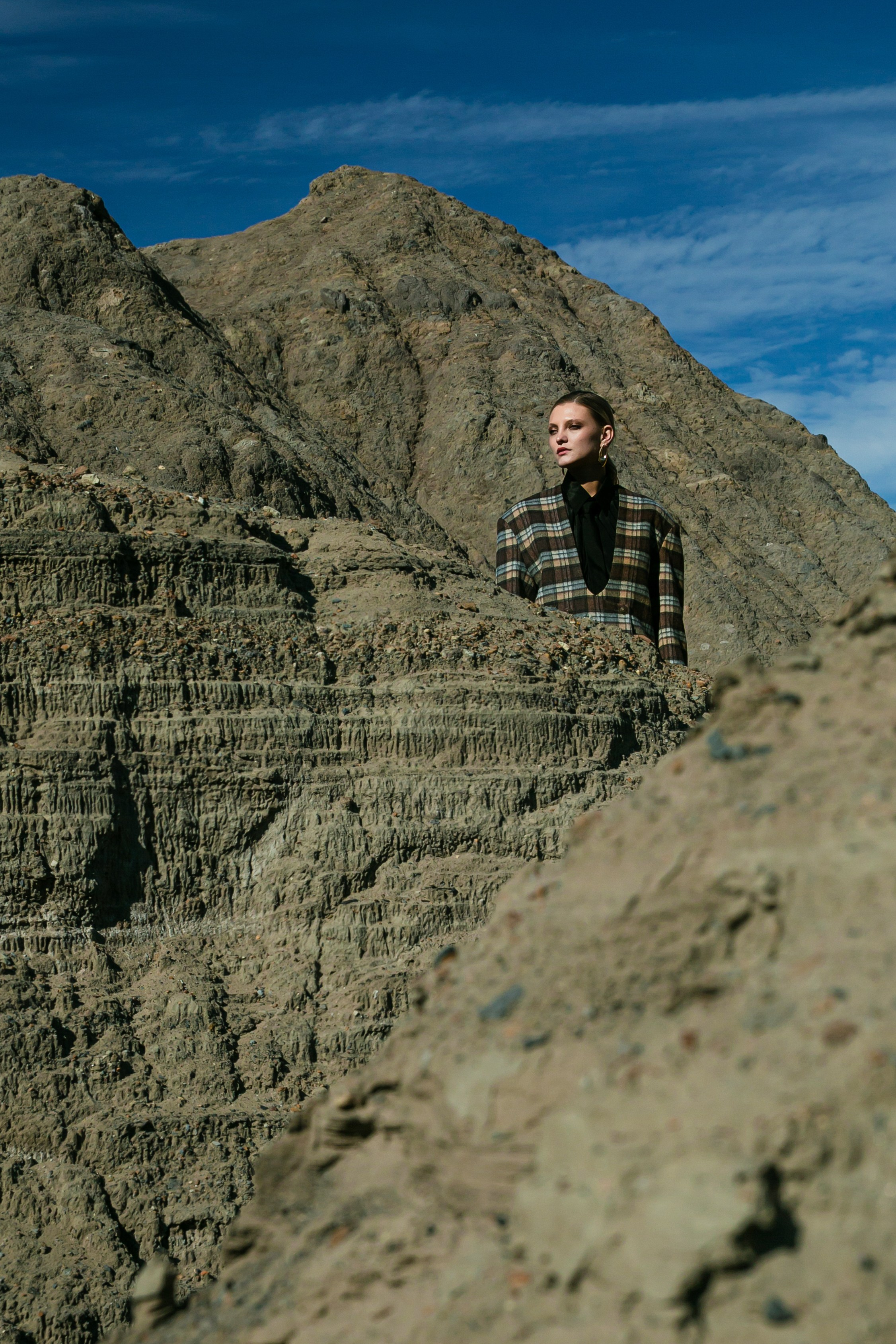 LOOKBOOK Autumn 2025 for AMUNESTIC. АННА ВЕРСО / ANNA VERSO | Визуальный художник / Visual artist