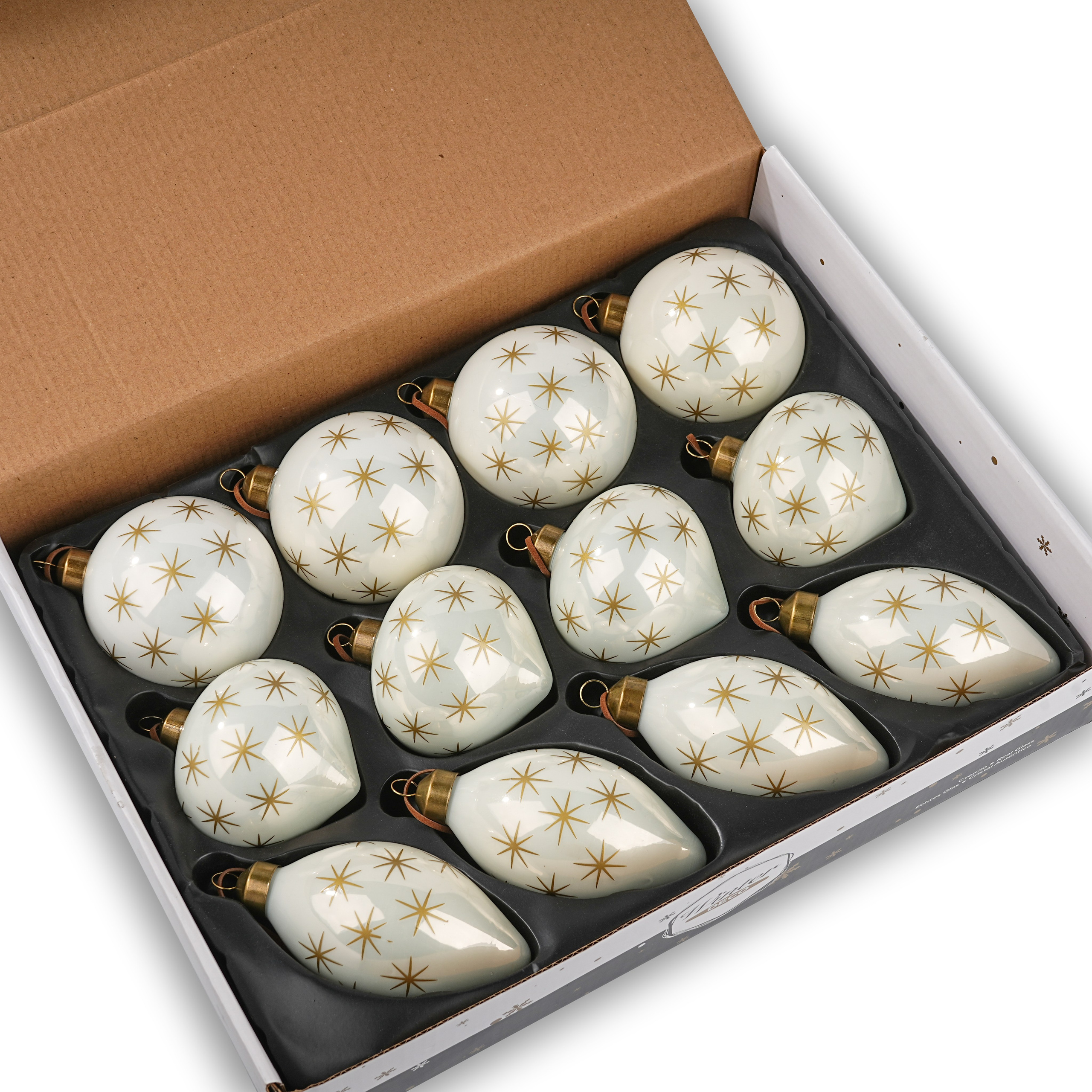 Елочные игрушки и шары. Профессиональный фотограф в Москве и МО