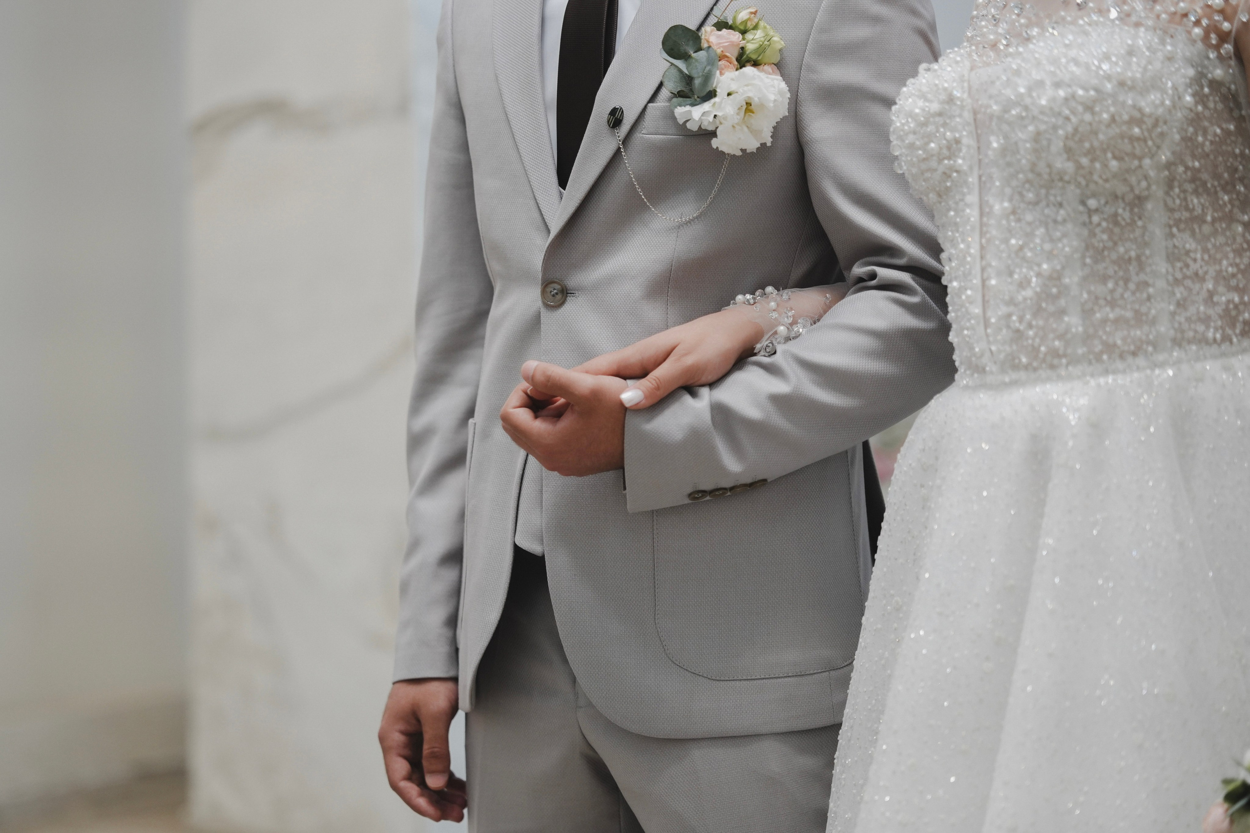 Сборы жениха и невесты, бракосочетание в Савеловском загсе, выездная церемония