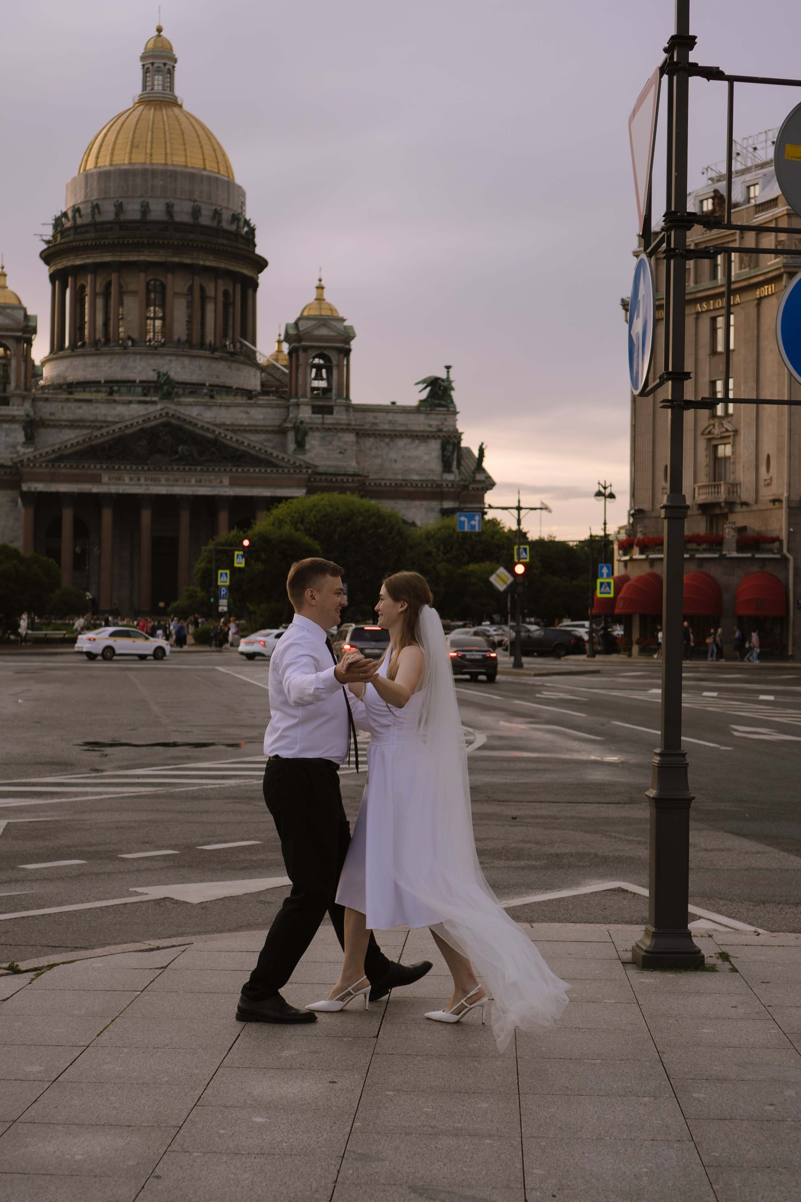 СВАДЕБНАЯ СЬЕМКА С ИСАКИЕВСКИМ СОБОРОМ, АСТОРИЯ И ЗАКОНОДАТЕЛЬНОЕ СОБРАНИЕ. Профессиональный фотограф, Санкт-Петербург — Виктория Богомолова