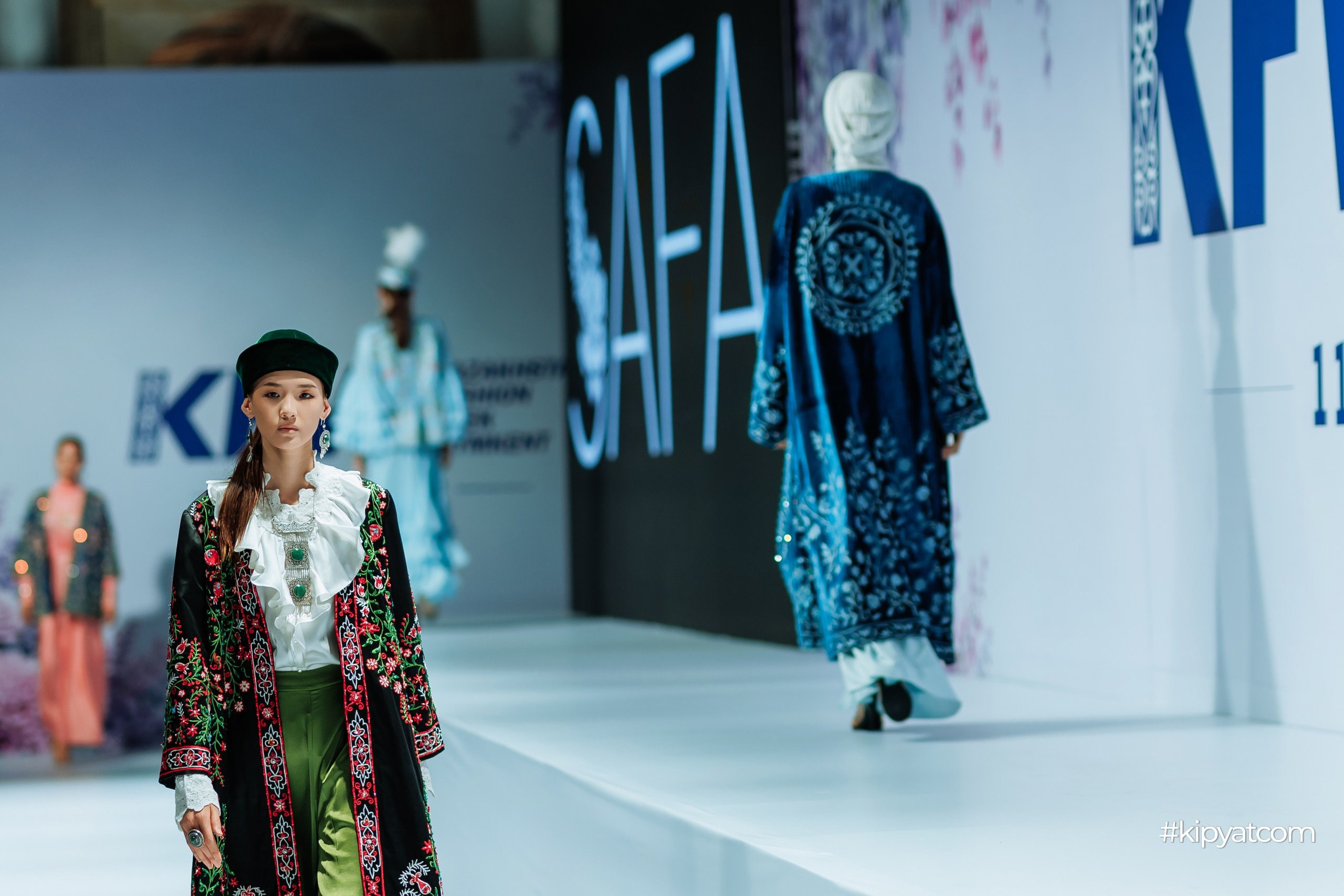 KAZAKHSTAN FASHION WEEK SHYMKENT 11 SEASON. Кипятком Шымкент