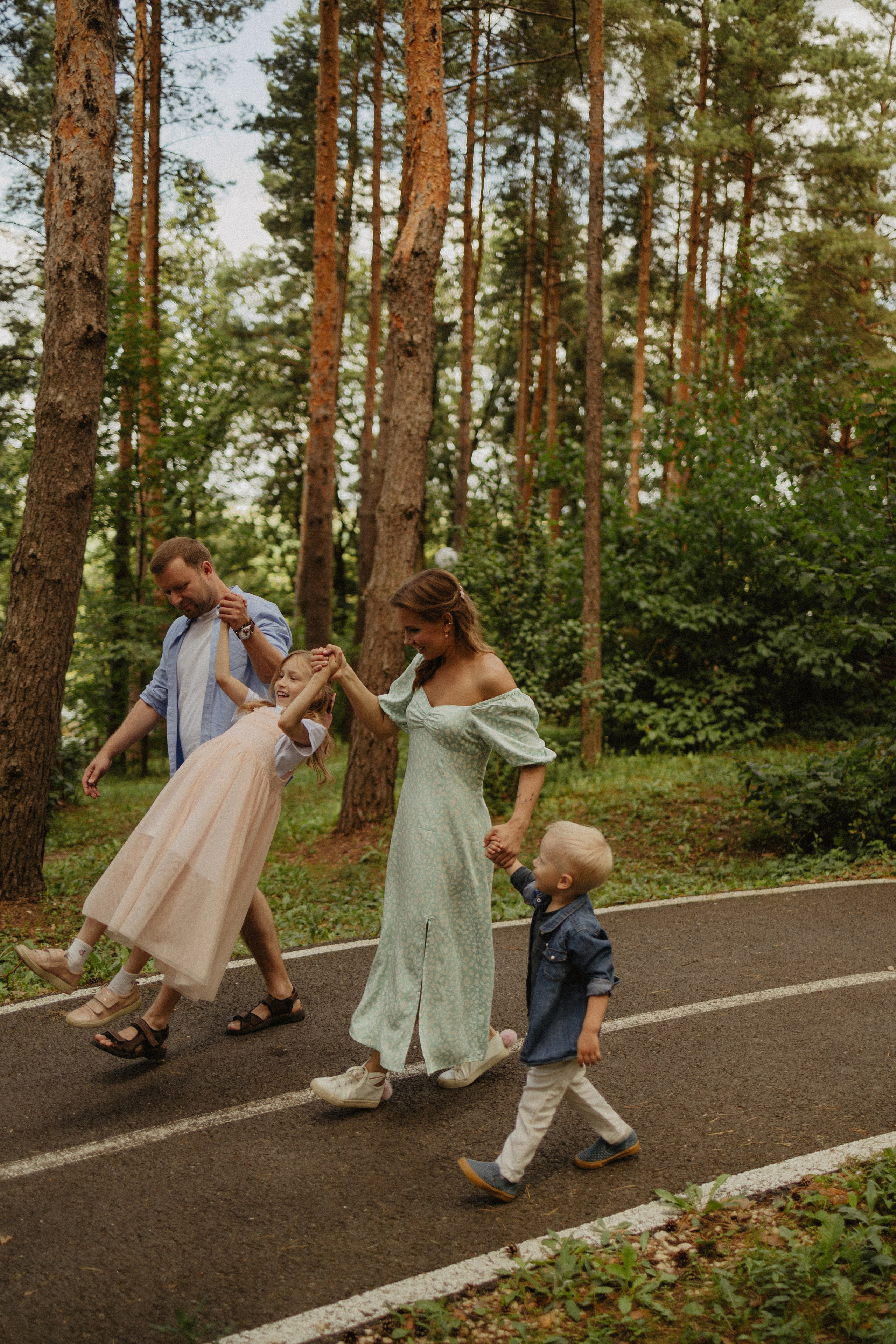 В Донском лесу. Семейный лайфстайл фотограф в г. Липецк