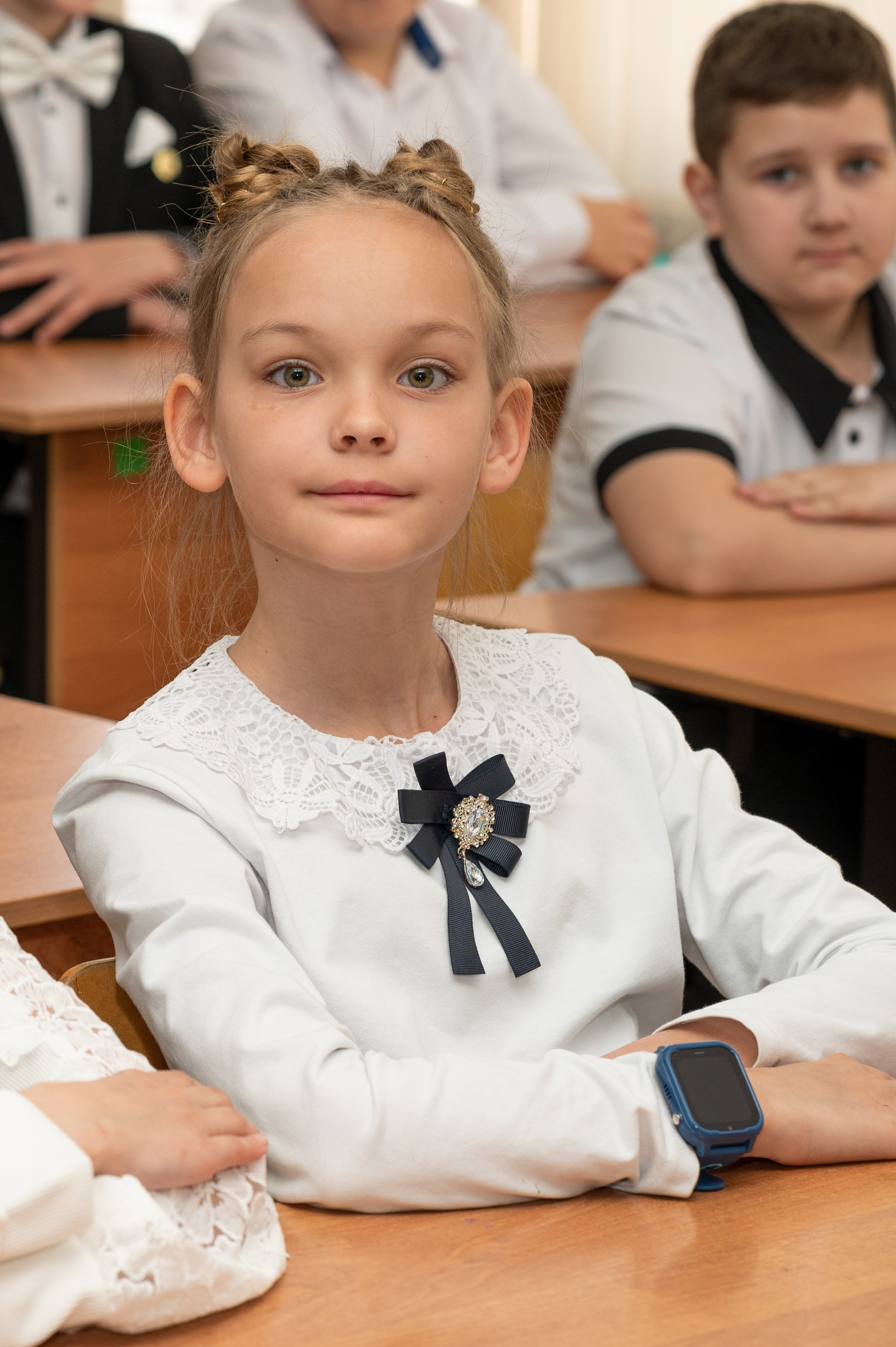 Школьная фотосессия в Туле. Портретный, семейный, свадебный фотограф. Бизнес, контент съёмка. Тула