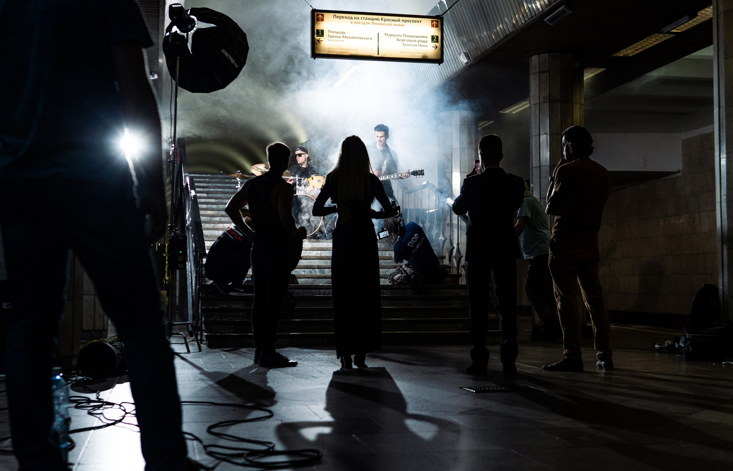 Фотосессия в метро, съемки клипа в Новосибирске