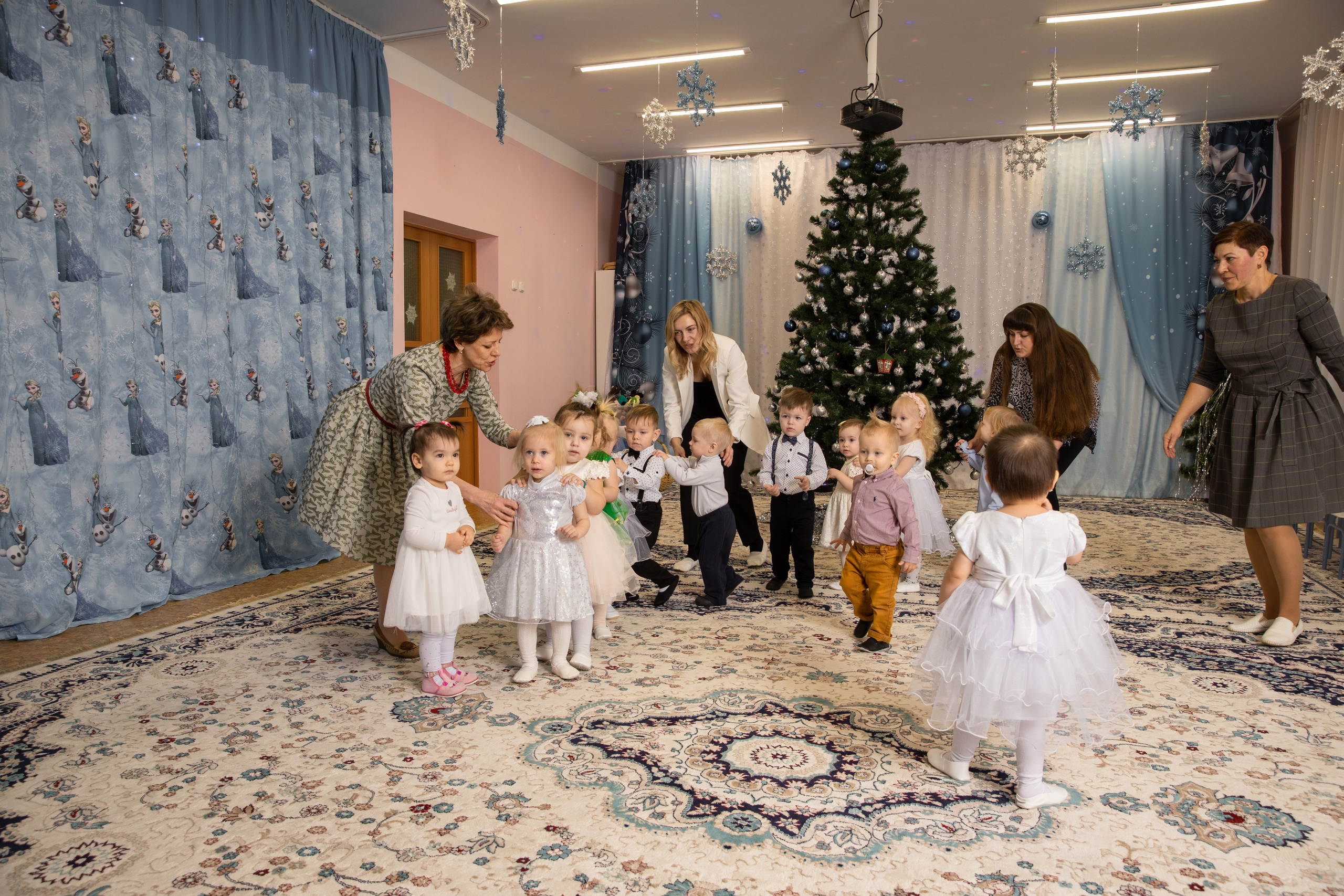 Новогодний утренник Успех. Фотограф в Железнодорожном и Балашихе