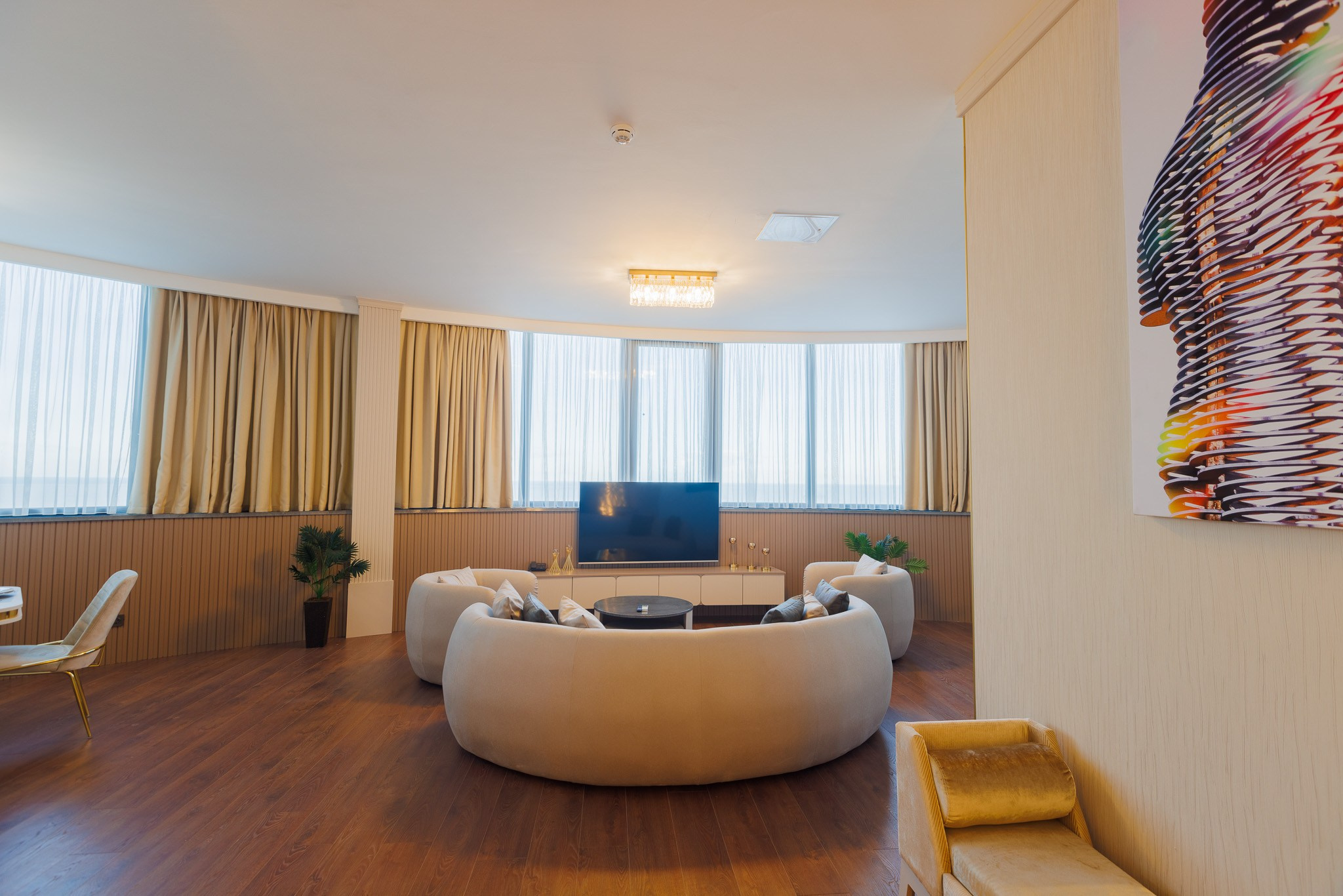 SKY TOWER (METRO CITY). Режиссёр, клипмейкер, фотограф — Андрей Охота