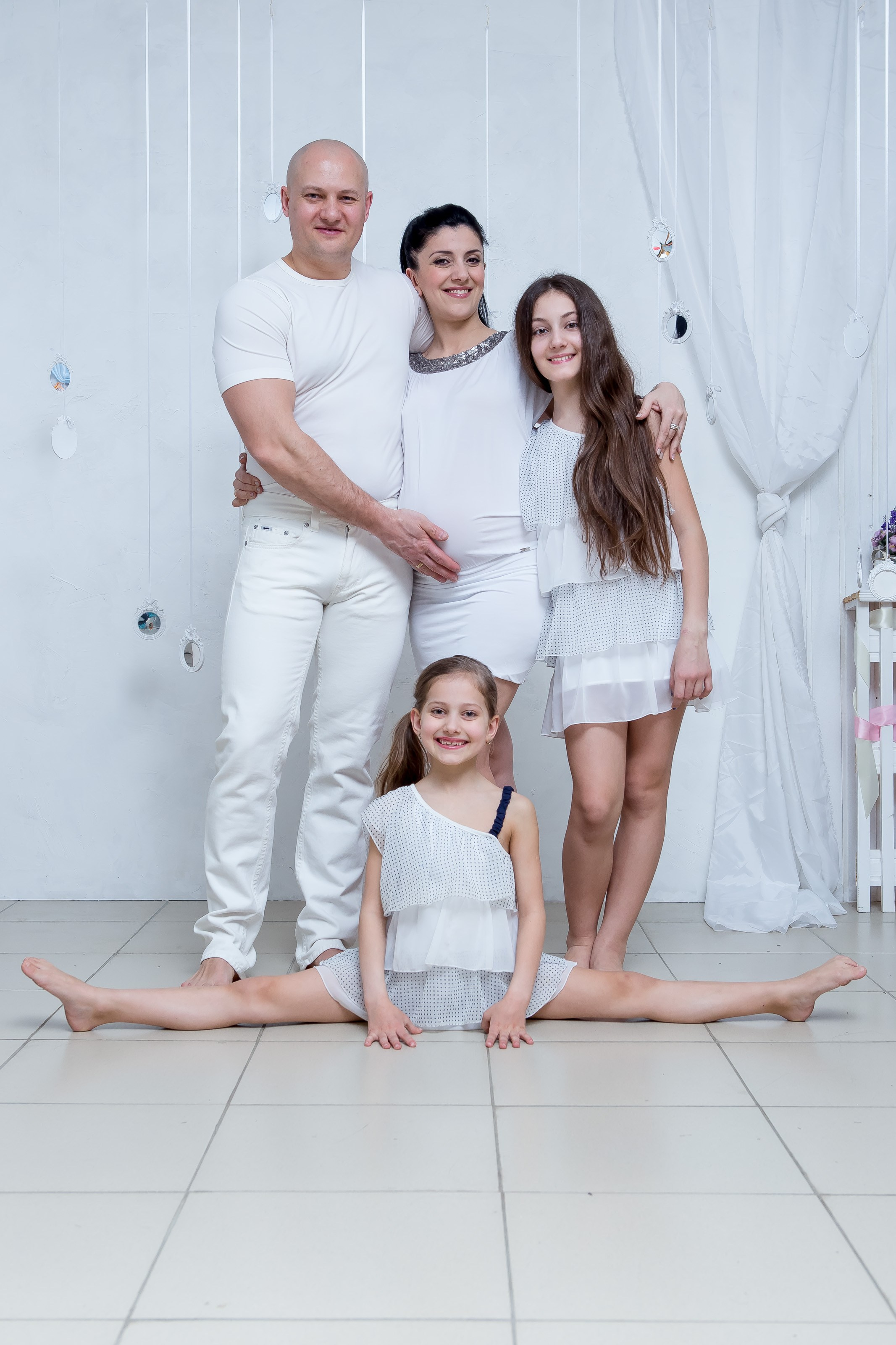 Фотосессия во время беременности от студии Love Story. Максим Матвийченко и Виктория Басова профессионалы своего дела