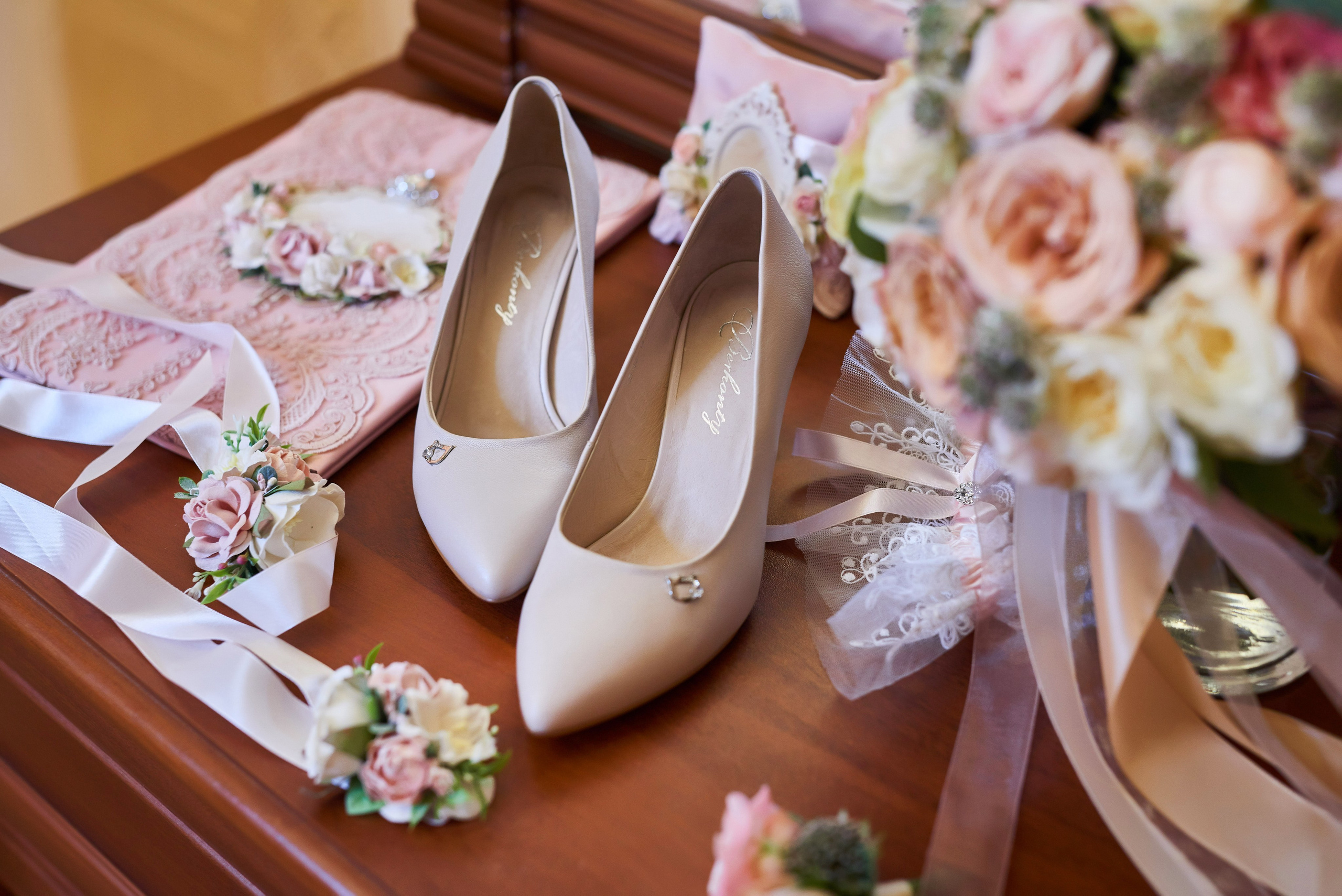 Юлия и Антон (Первый Дворец Бракосочетания, прогулка на Елагином острове). Портретный, семейный и свадебный фотограф в Санкт-Петербурге и в Пушкине Ширяев Денис