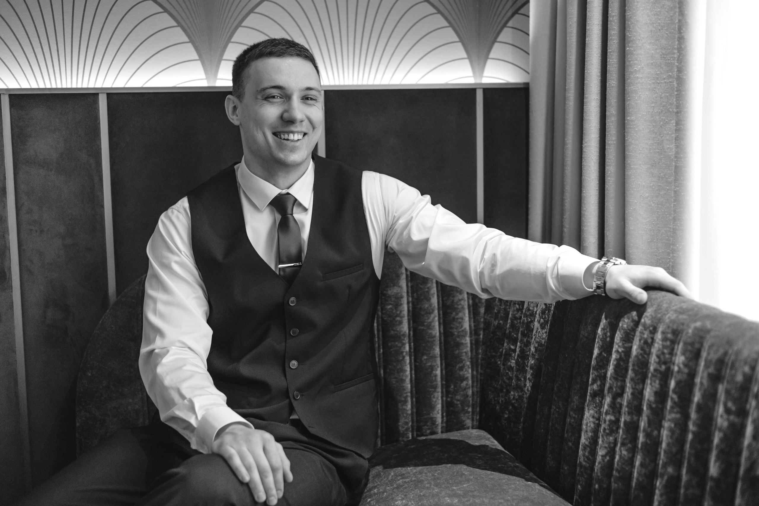 Свадебная фотосессия в Moscow Marriott Imperial Plaza. Свадебный фотограф Кирилл Шустров