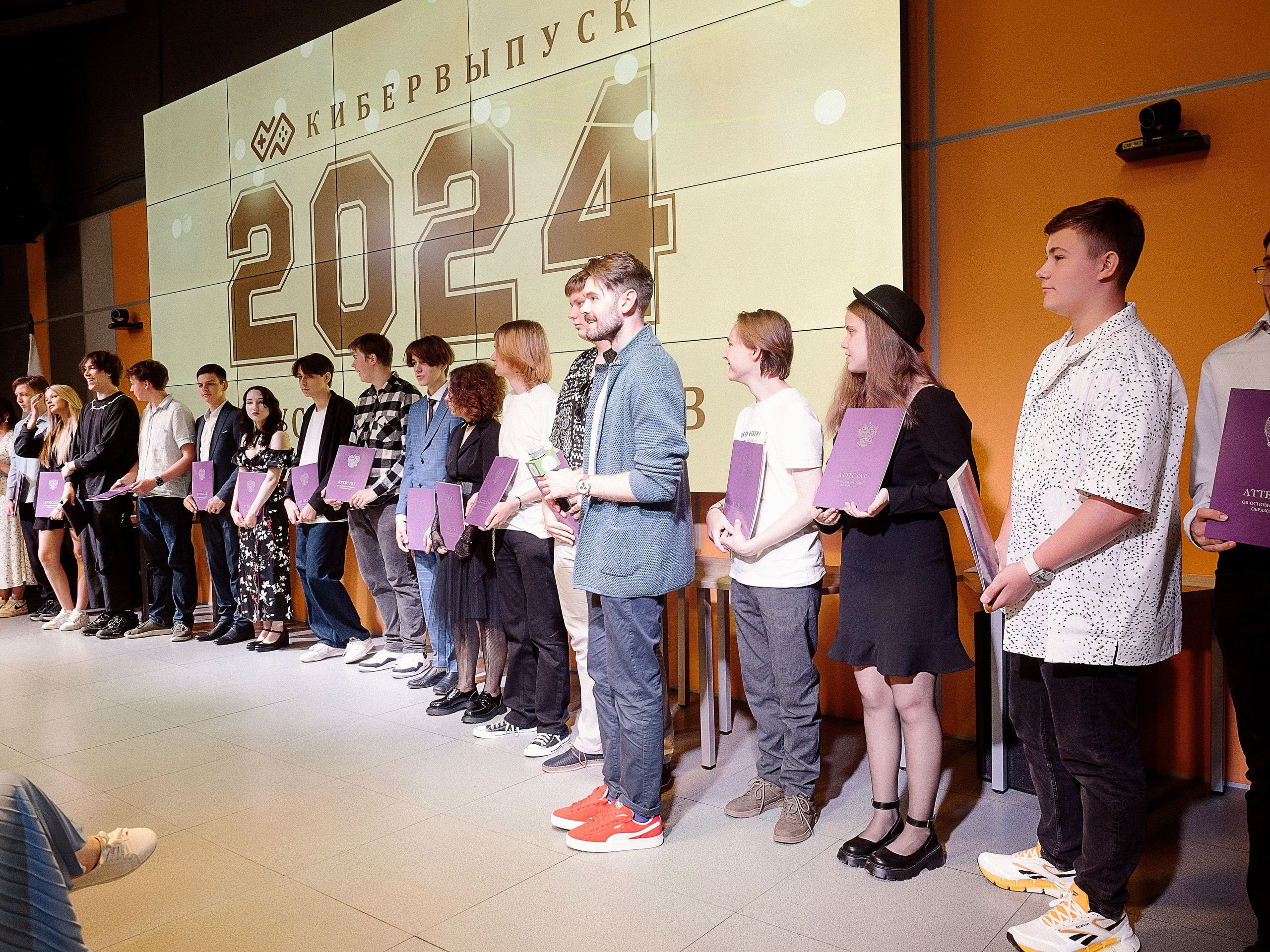 Вручение аттестатов 2024. Алёна Орлова Портретный фотограф Москва