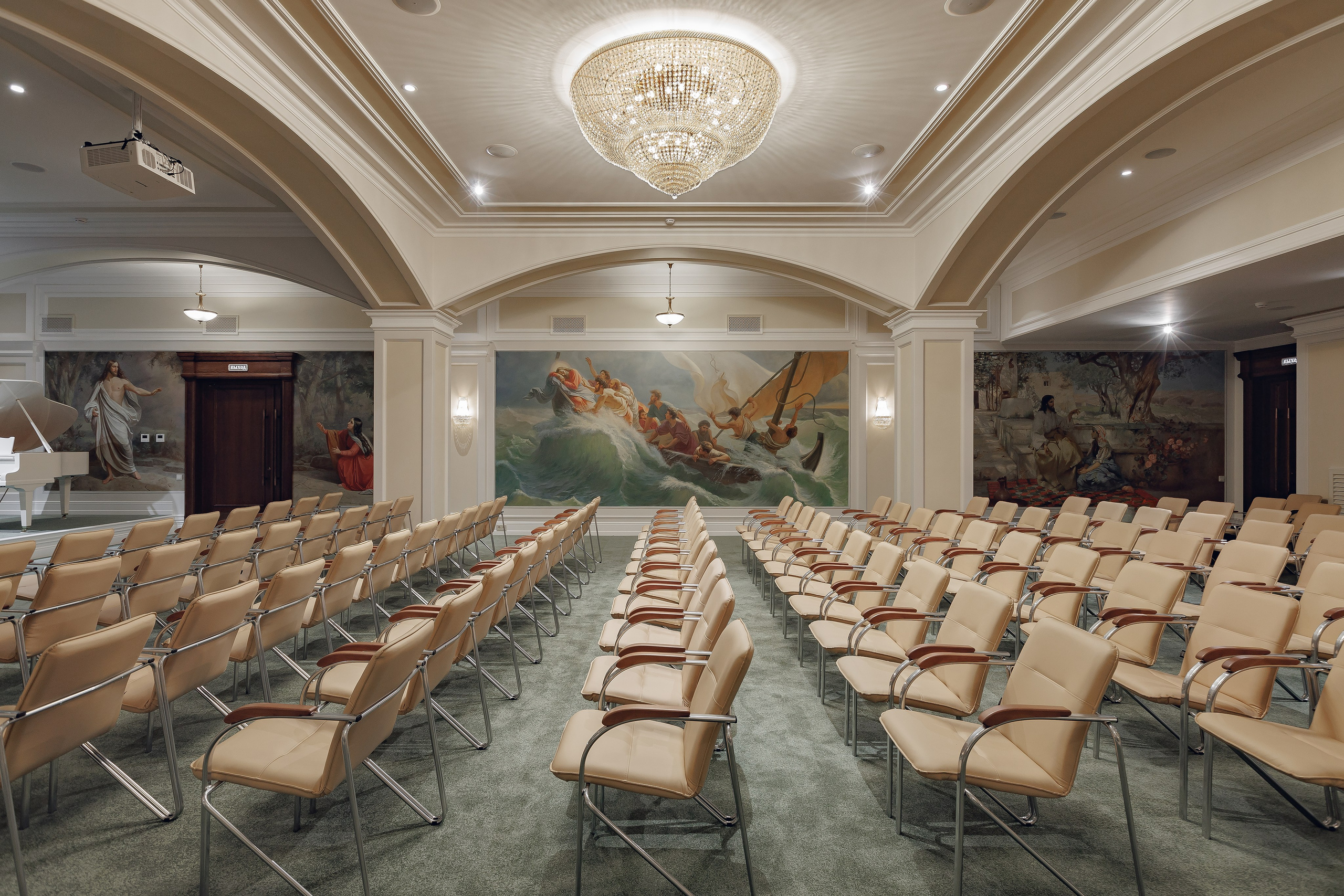 Интерьер Кафедральный собор Рождества Христова