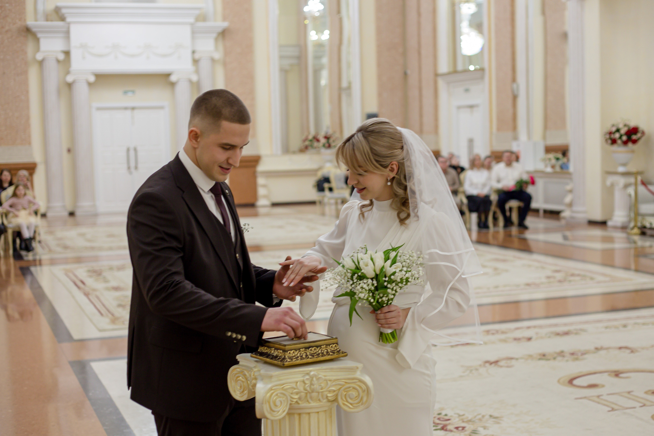 Свадебные фото. Фотограф Краснодара, фотограф в парке Галецкого.репортажный фотограф. детский фотограф, свадебный фотограф. профессиональный фотограф