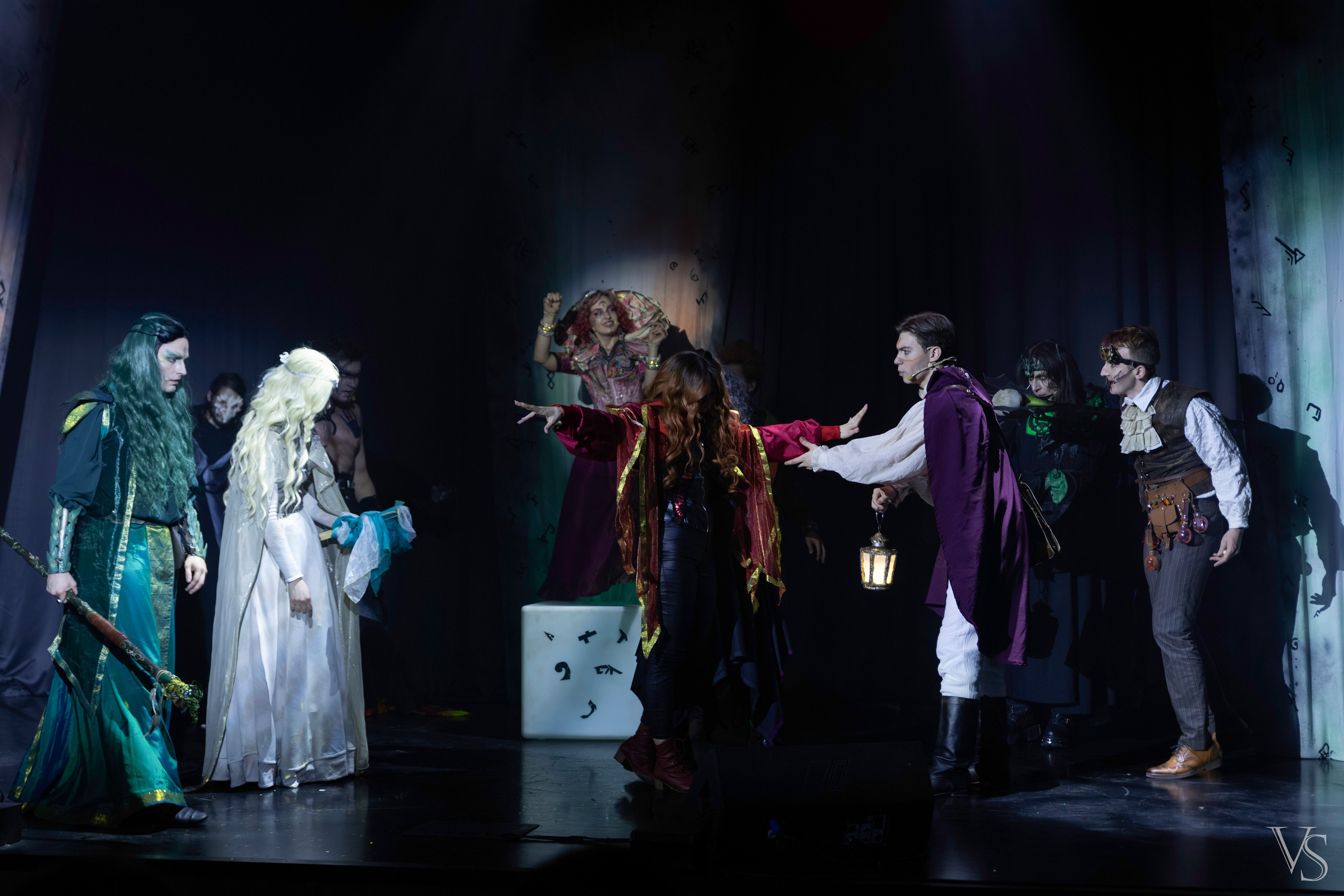 Книга стихий 25.01. Фотограф Виктор Степанов