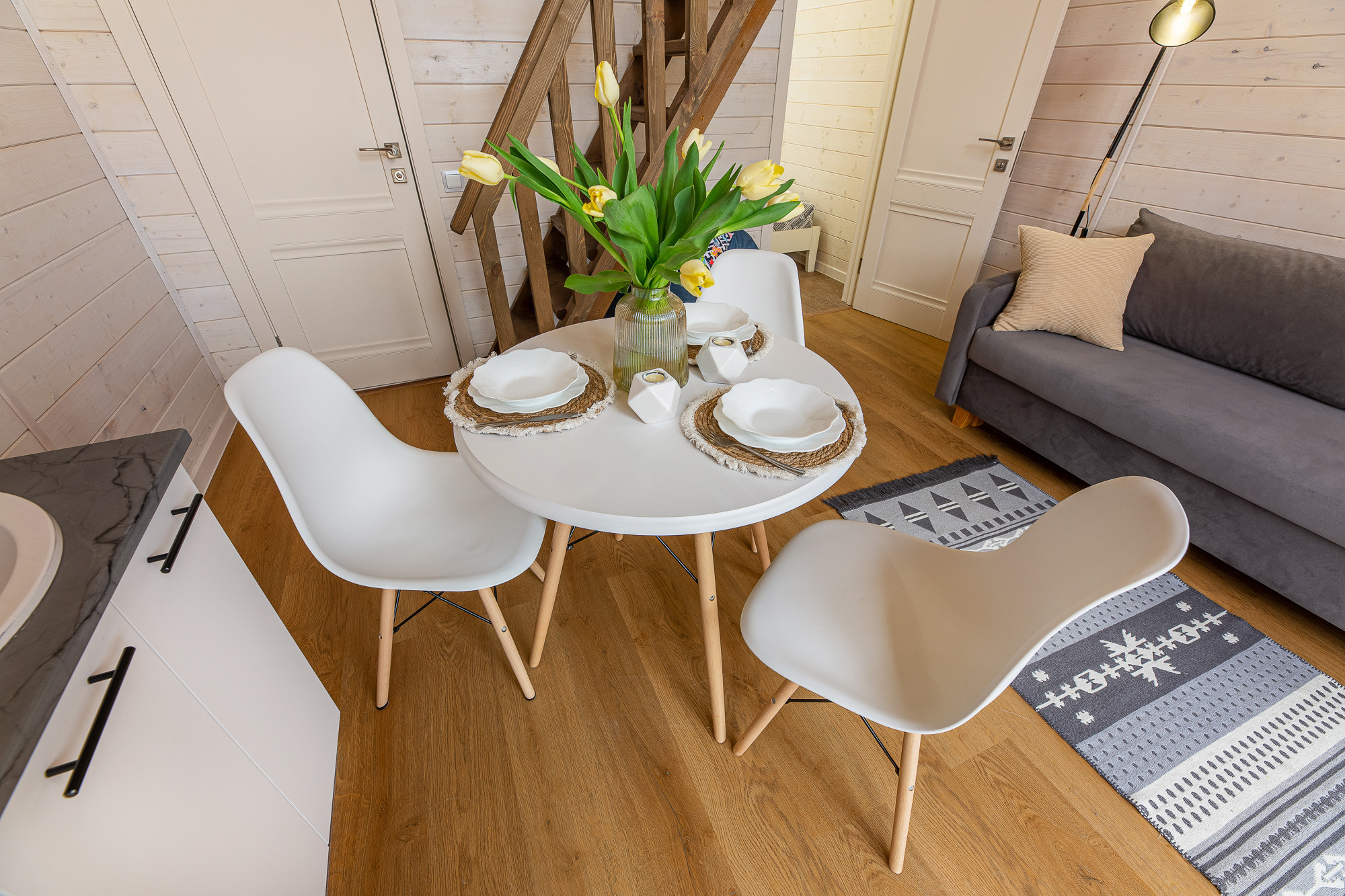 Renatphoto-интерьерный фотограф объектов недвижимости в краснодарском крае. Профессиональная фотосъёмка интерьеров, предметная фотосессия еды для меню г. Анапа