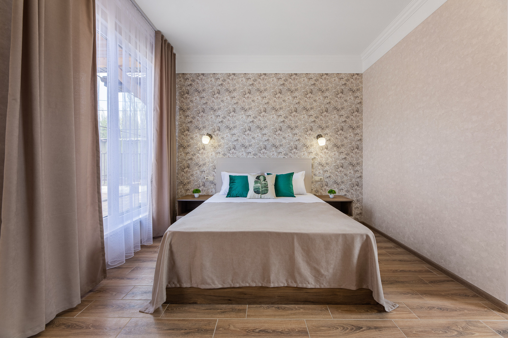 Renatphoto-Фотографирую территорию отелей. Профессиональная фотосъёмка интерьеров, предметная фотосессия еды для меню г. Анапа