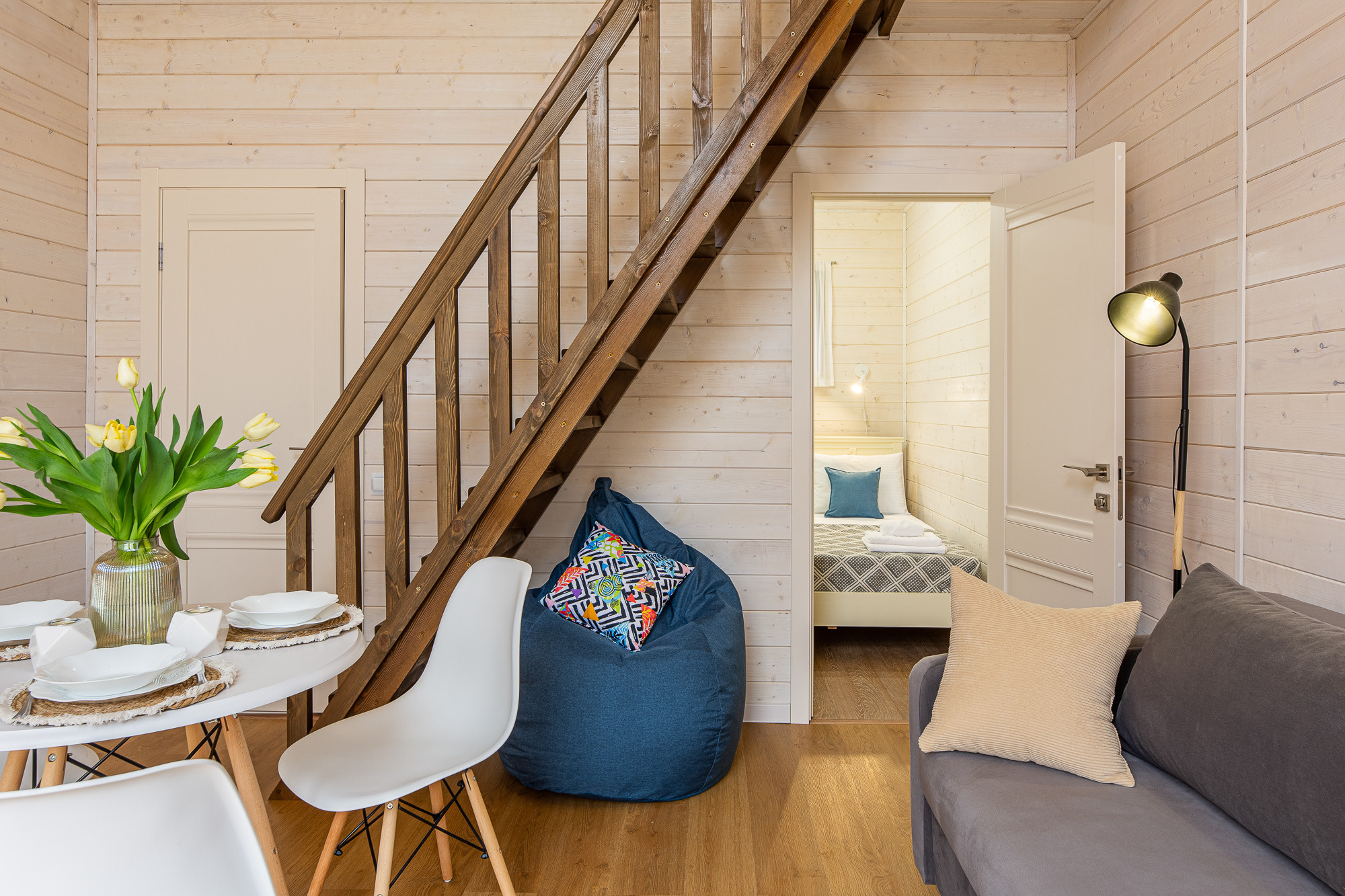 Renatphoto-интерьерный фотограф объектов недвижимости в краснодарском крае. Профессиональная фотосъёмка интерьеров, предметная фотосессия еды для меню г. Анапа