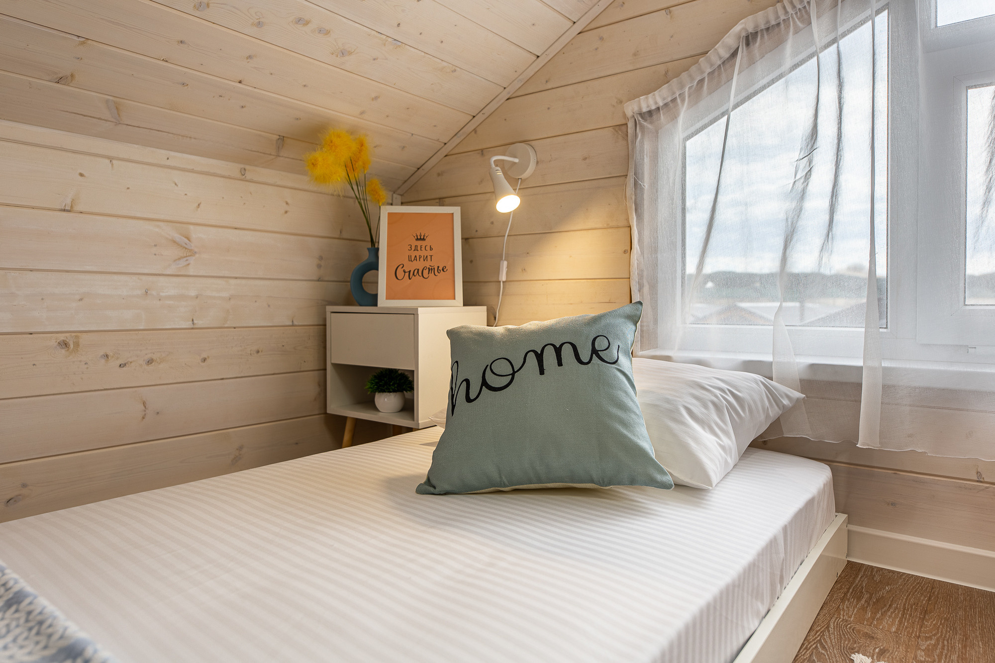 Renatphoto-интерьерный фотограф объектов недвижимости в краснодарском крае. Профессиональная фотосъёмка интерьеров, предметная фотосессия еды для меню г. Анапа