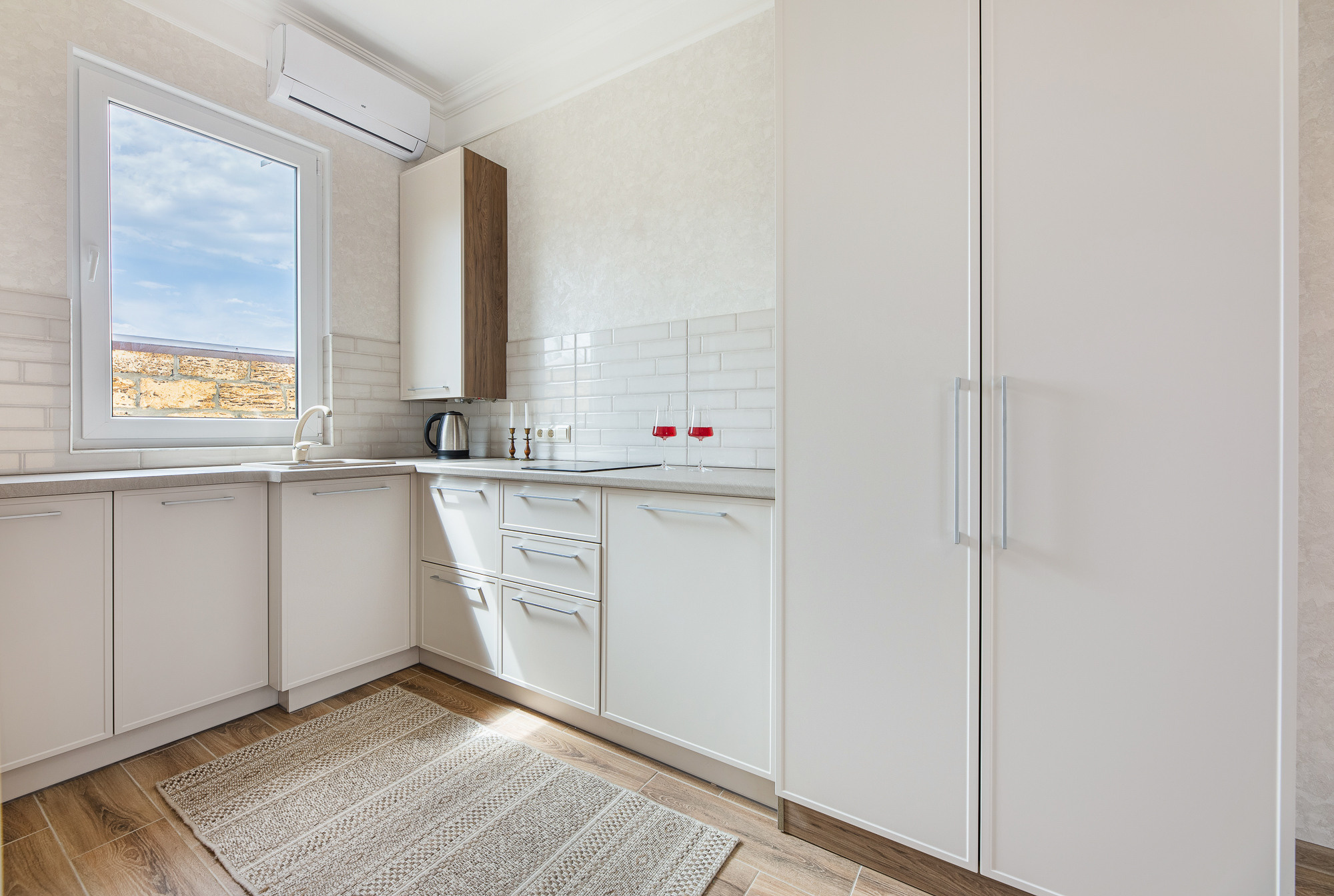 Renatphoto-Фотографирую территорию отелей. Профессиональная фотосъёмка интерьеров, предметная фотосессия еды для меню г. Анапа