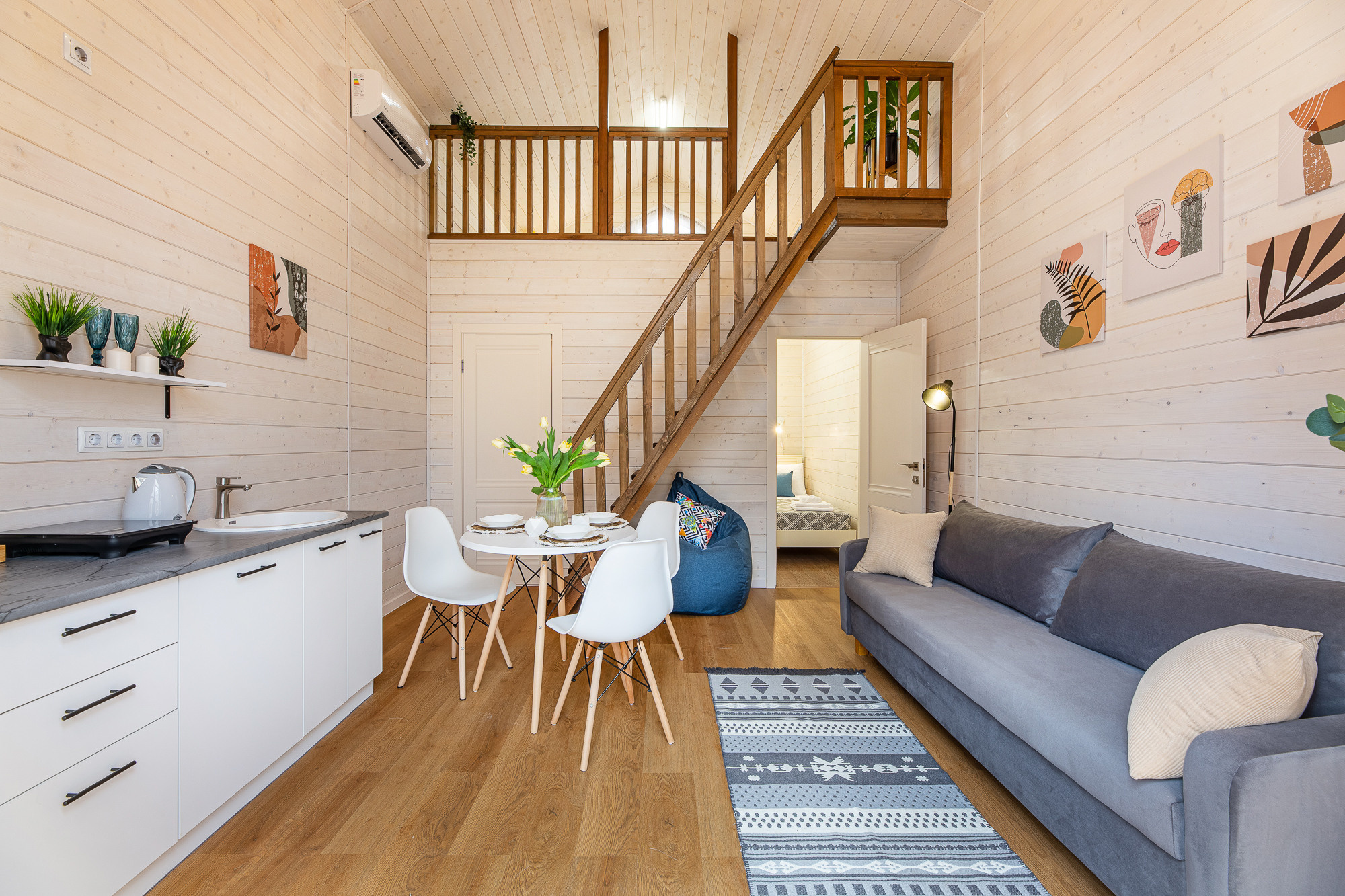 Renatphoto-интерьерный фотограф объектов недвижимости в краснодарском крае. Профессиональная фотосъёмка интерьеров, предметная фотосессия еды для меню г. Анапа