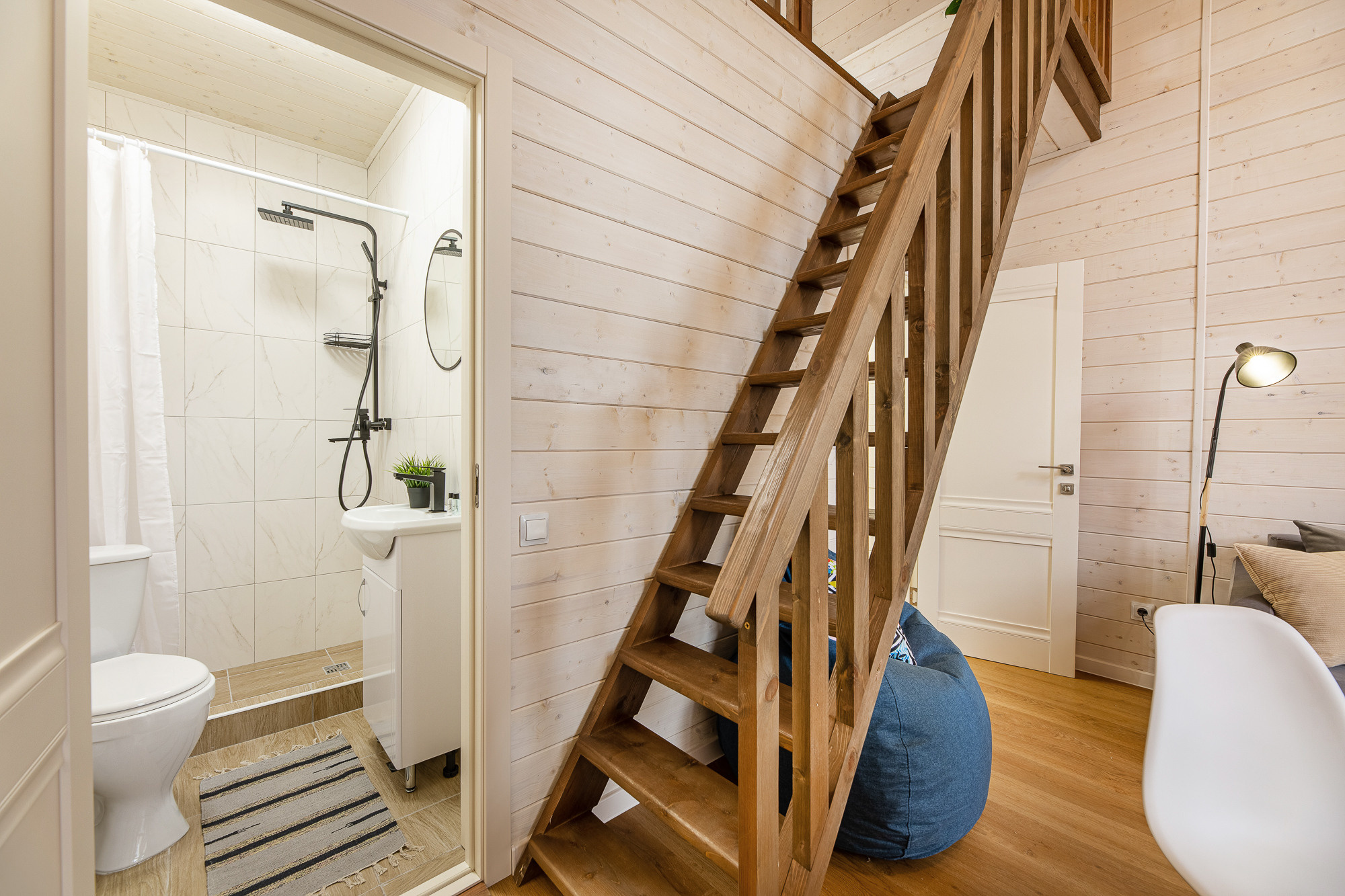 Renatphoto-интерьерный фотограф объектов недвижимости в краснодарском крае. Профессиональная фотосъёмка интерьеров, предметная фотосессия еды для меню г. Анапа