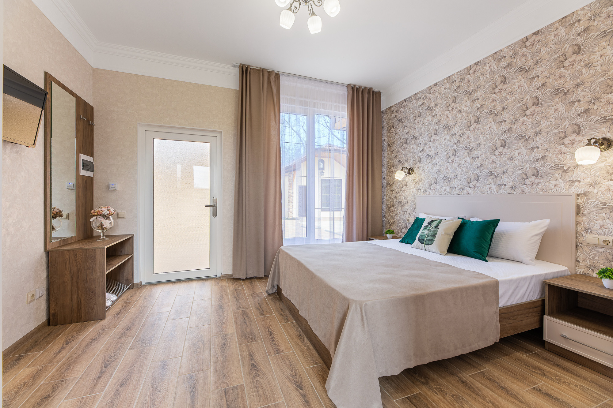 Renatphoto-Фотографирую территорию отелей. Профессиональная фотосъёмка интерьеров, предметная фотосессия еды для меню г. Анапа