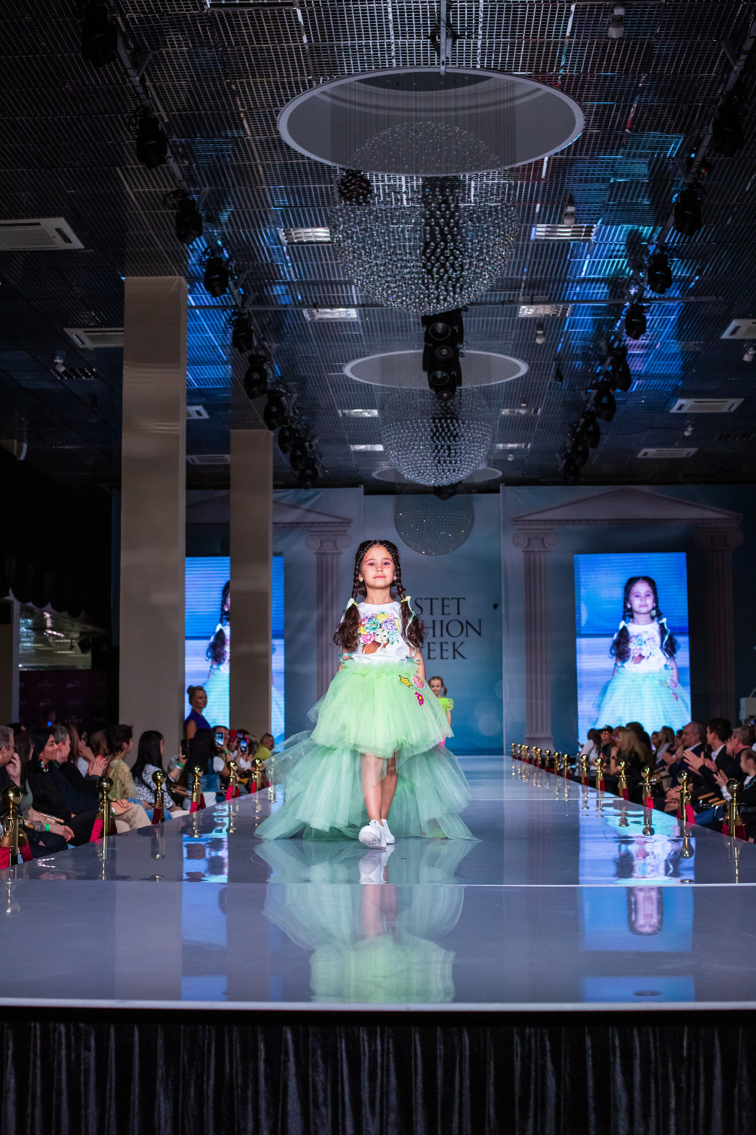 Показ FashionBook в Москве. Свадебный, семейный и детский фотограф в Калининграде Елена Кравцова