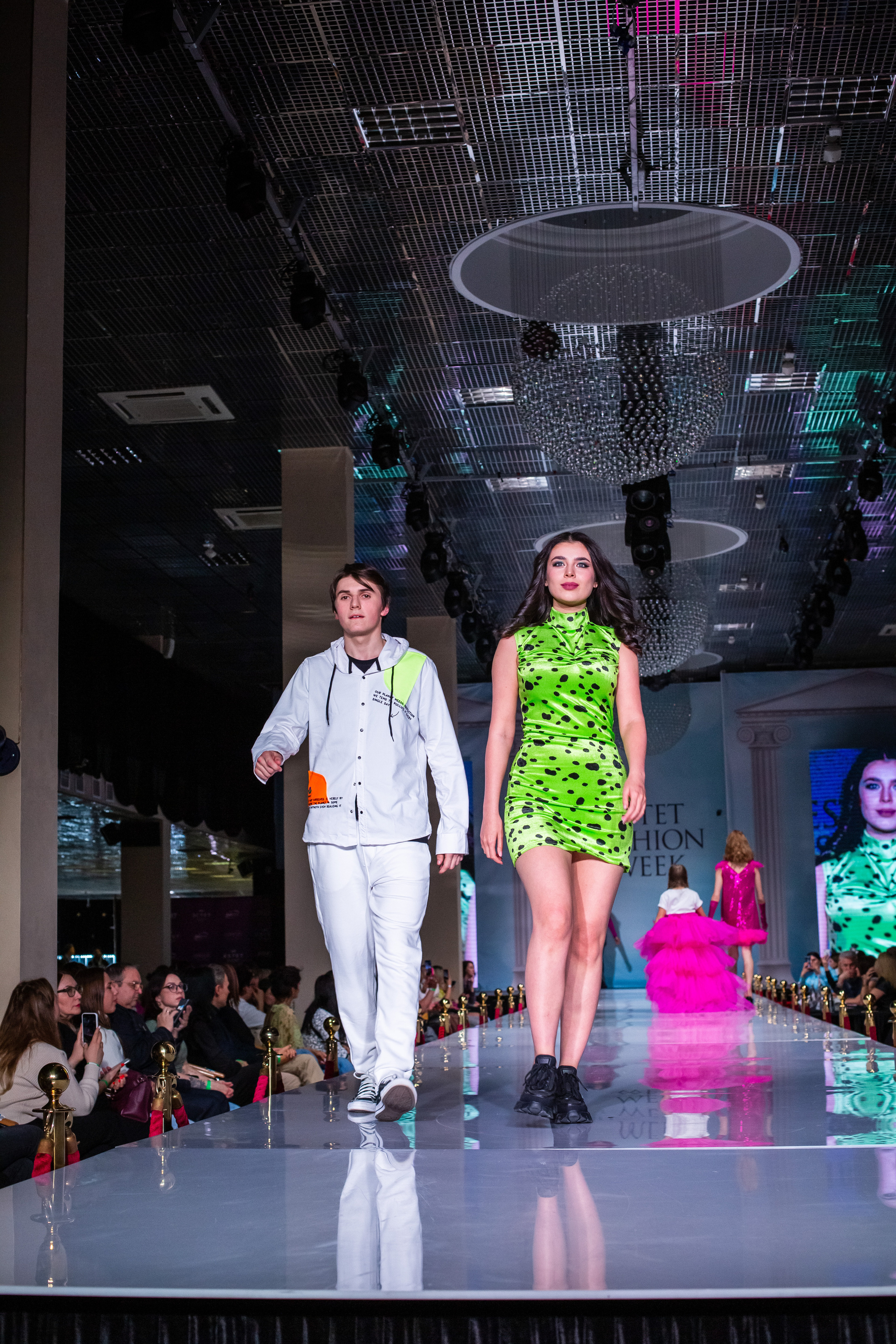 Показ FashionBook в Москве. Свадебный, семейный и детский фотограф в Калининграде Елена Кравцова