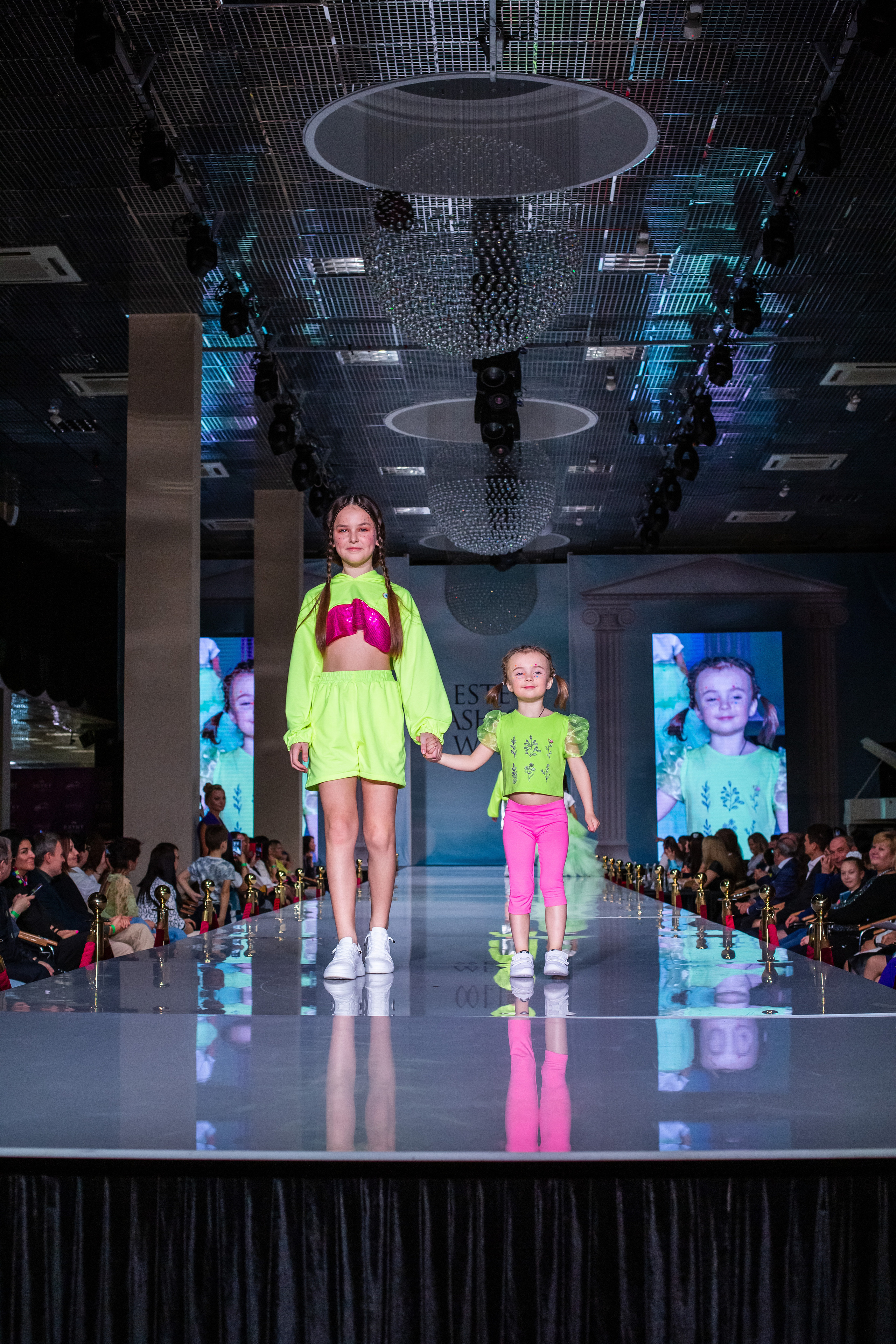 Показ FashionBook в Москве. Свадебный, семейный и детский фотограф в Калининграде Елена Кравцова