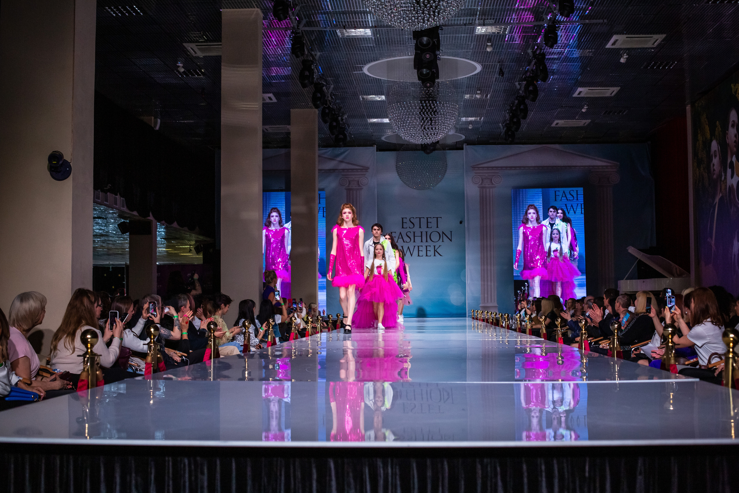 Показ FashionBook в Москве. Свадебный, семейный и детский фотограф в Калининграде Елена Кравцова