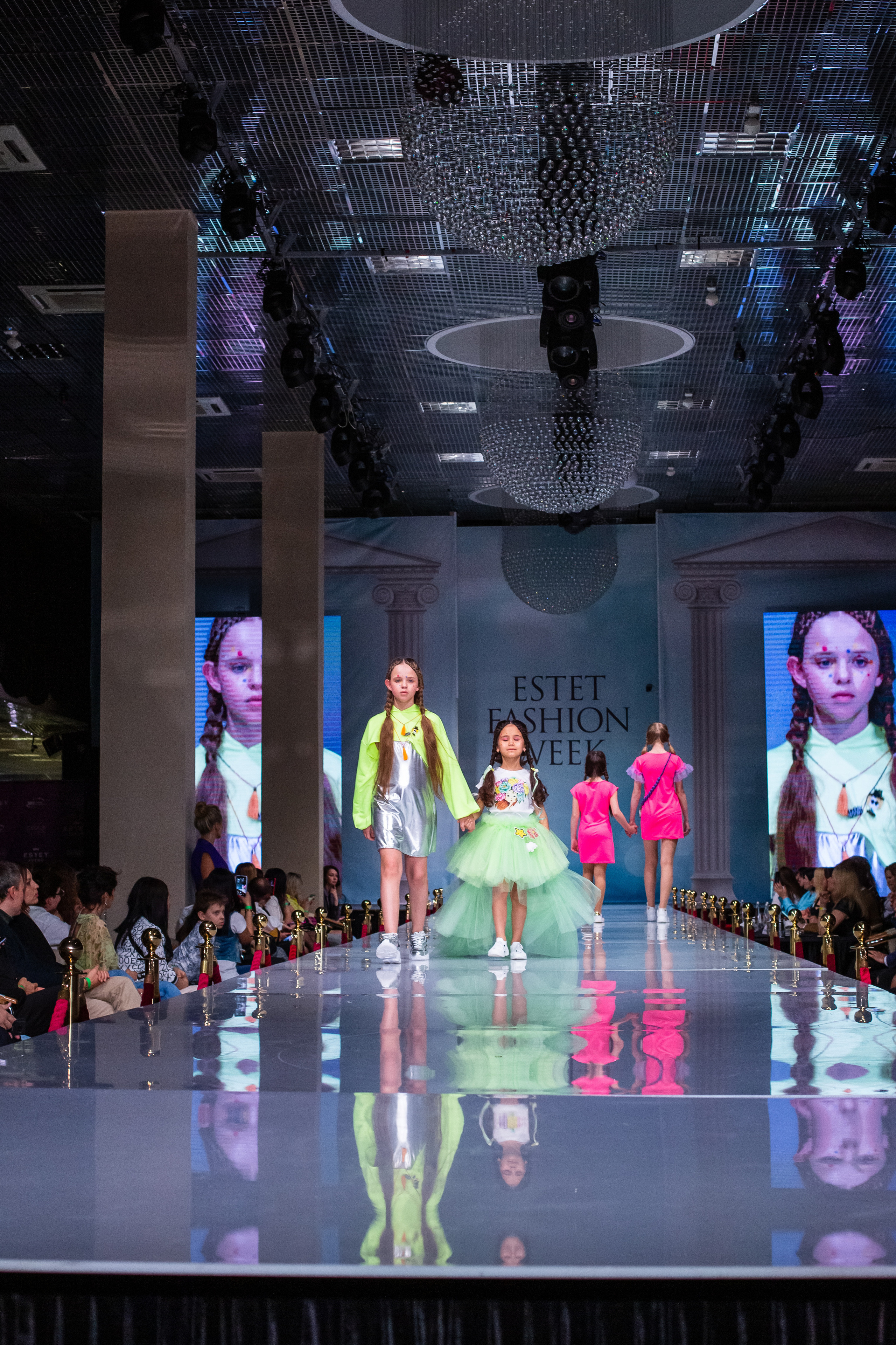 Показ FashionBook в Москве. Свадебный, семейный и детский фотограф в Калининграде Елена Кравцова