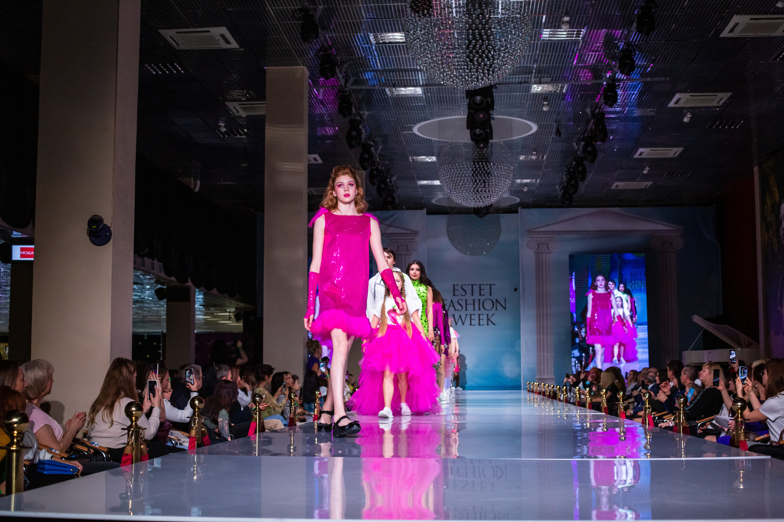 Показ FashionBook в Москве. Свадебный, семейный и детский фотограф в Калининграде Елена Кравцова