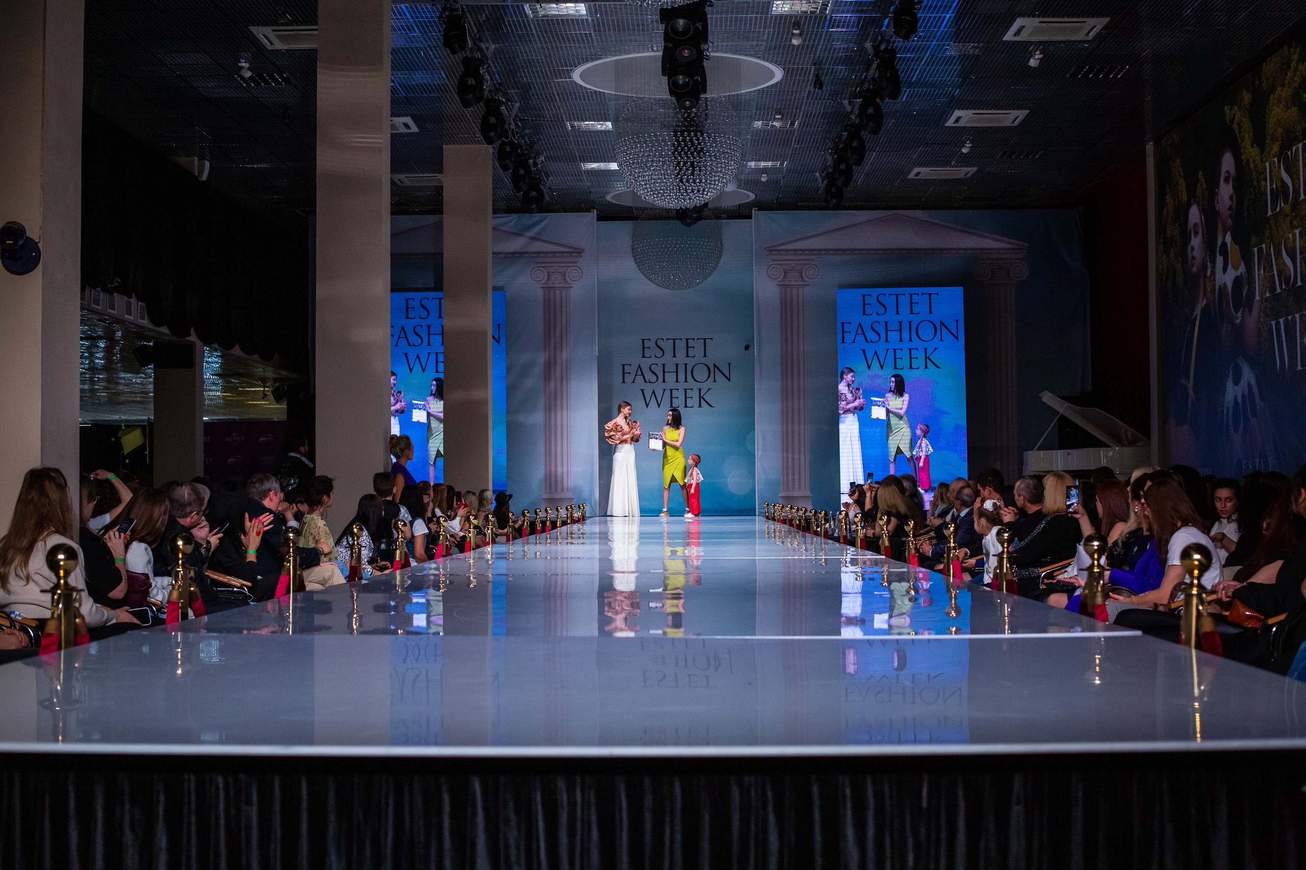 Показ FashionBook в Москве. Свадебный, семейный и детский фотограф в Калининграде Елена Кравцова