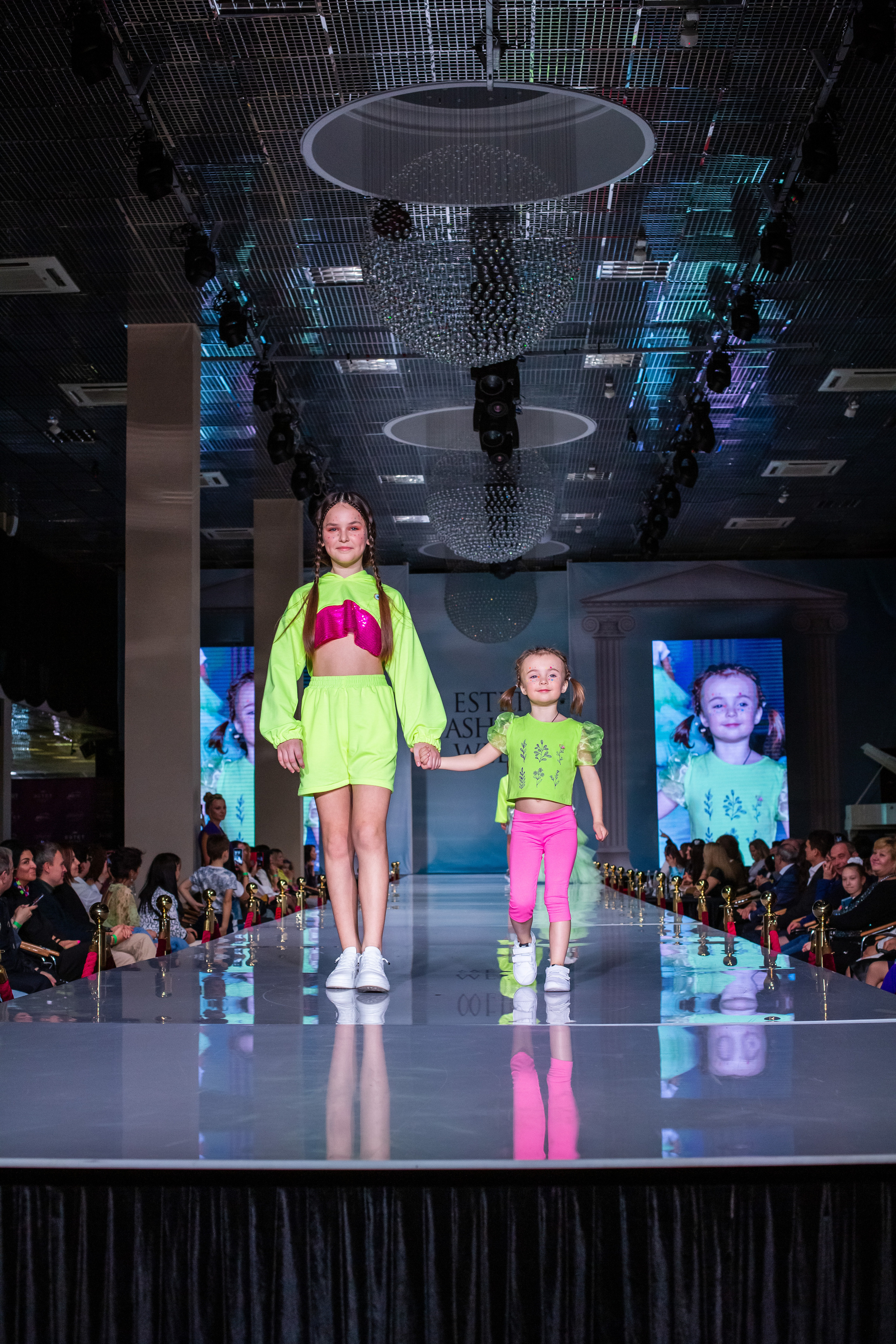 Показ FashionBook в Москве. Свадебный, семейный и детский фотограф в Калининграде Елена Кравцова