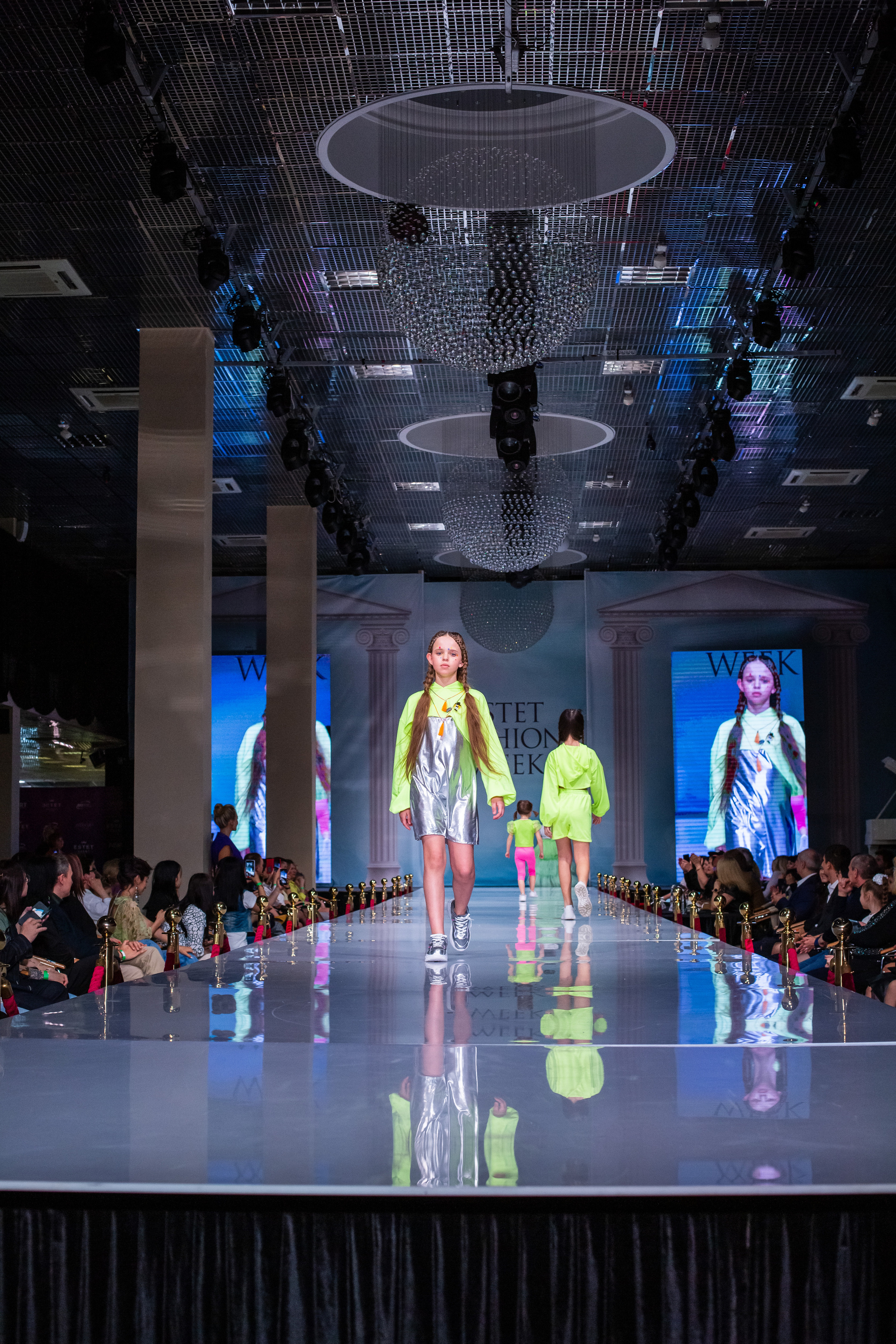 Показ FashionBook в Москве. Свадебный, семейный и детский фотограф в Калининграде Елена Кравцова