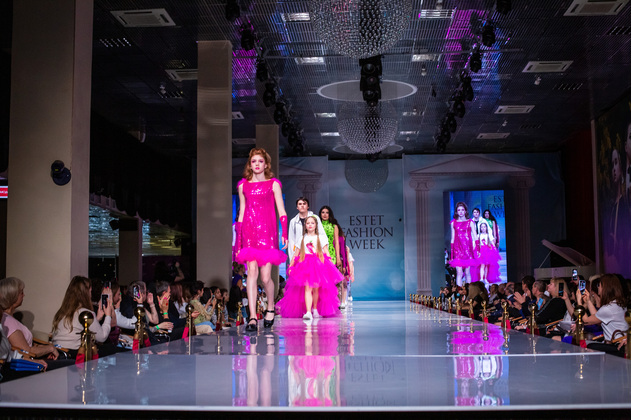 Показ FashionBook в Москве. Свадебный, семейный и детский фотограф в Калининграде Елена Кравцова