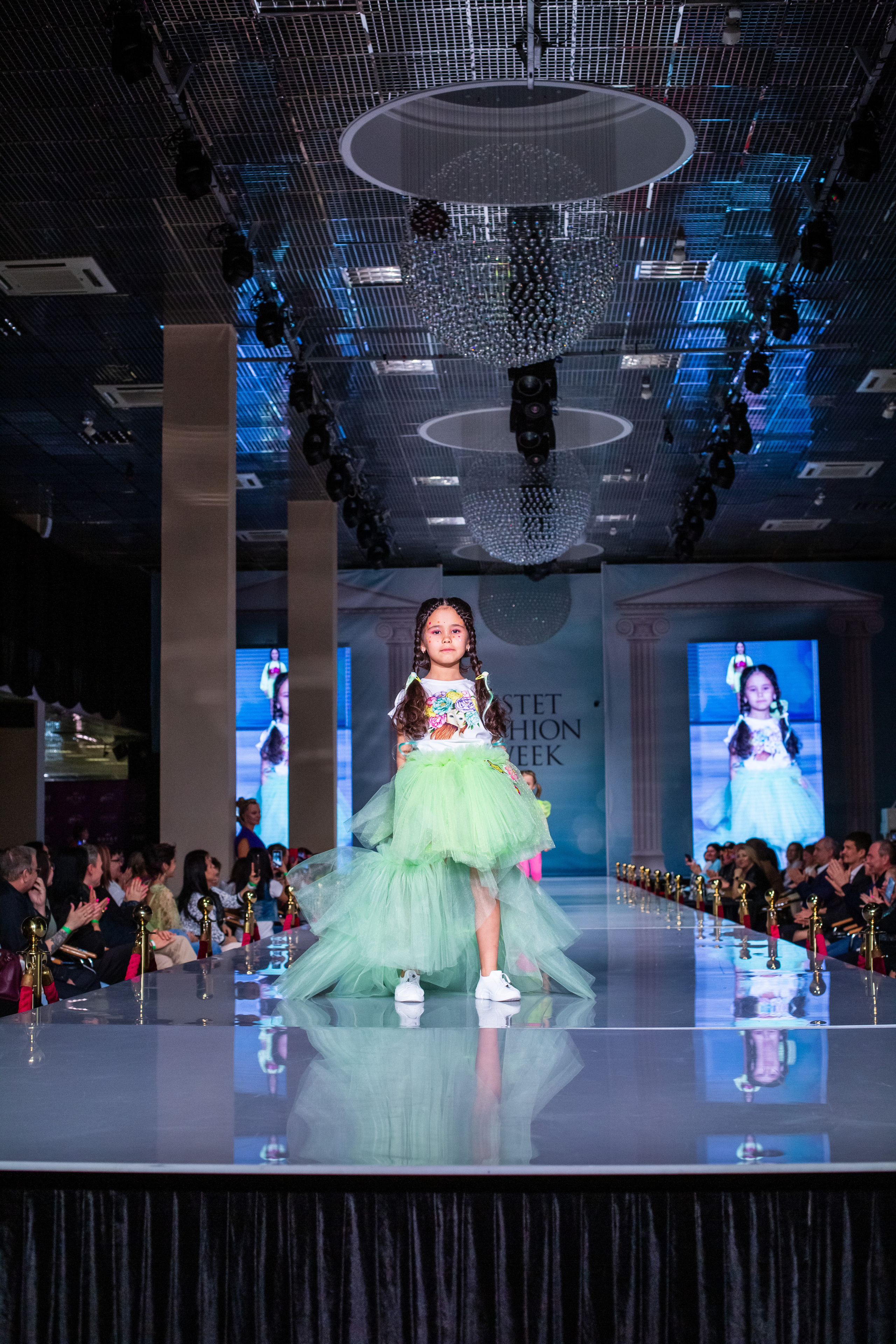 Показ FashionBook в Москве. Свадебный, семейный и детский фотограф в Калининграде Елена Кравцова