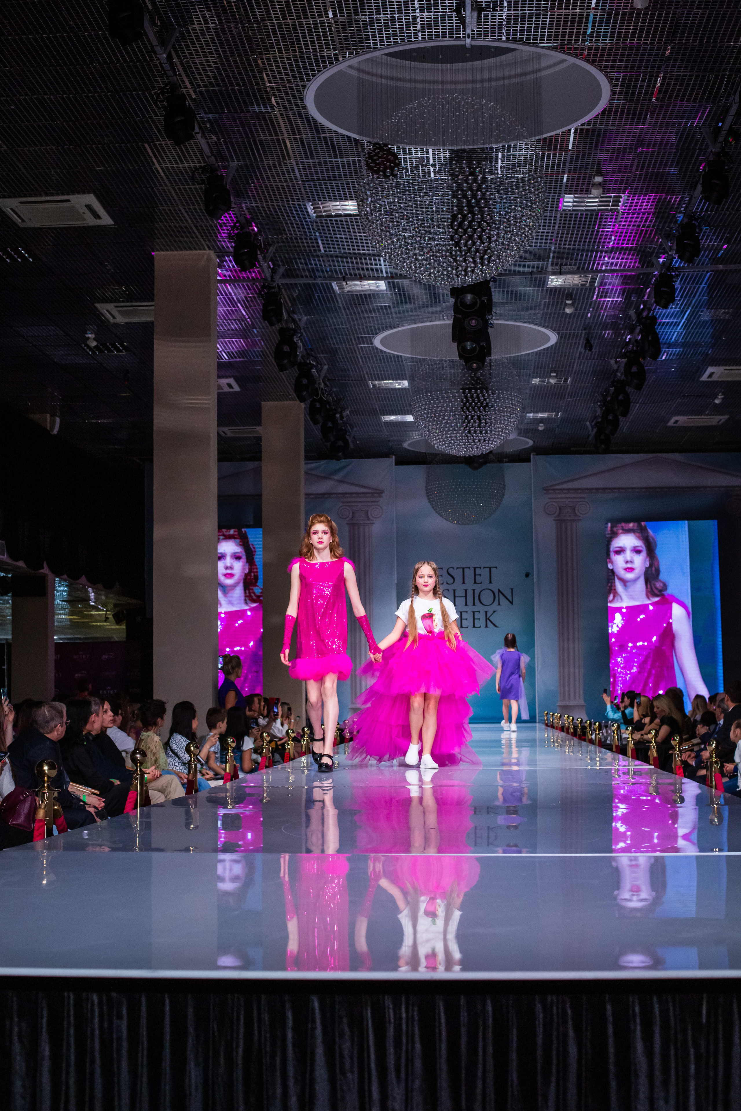 Показ FashionBook в Москве. Свадебный, семейный и детский фотограф в Калининграде Елена Кравцова