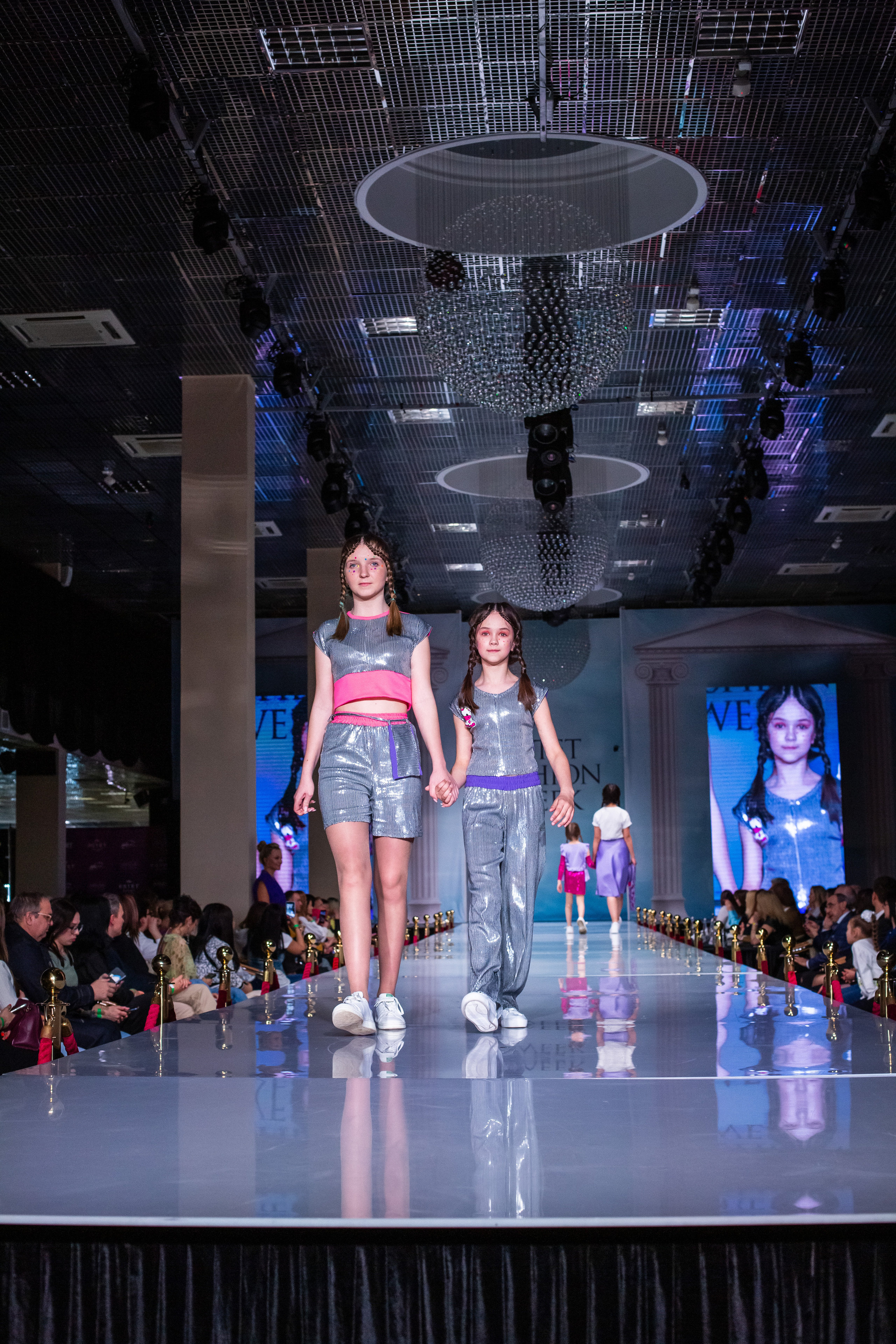 Показ FashionBook в Москве. Свадебный, семейный и детский фотограф в Калининграде Елена Кравцова