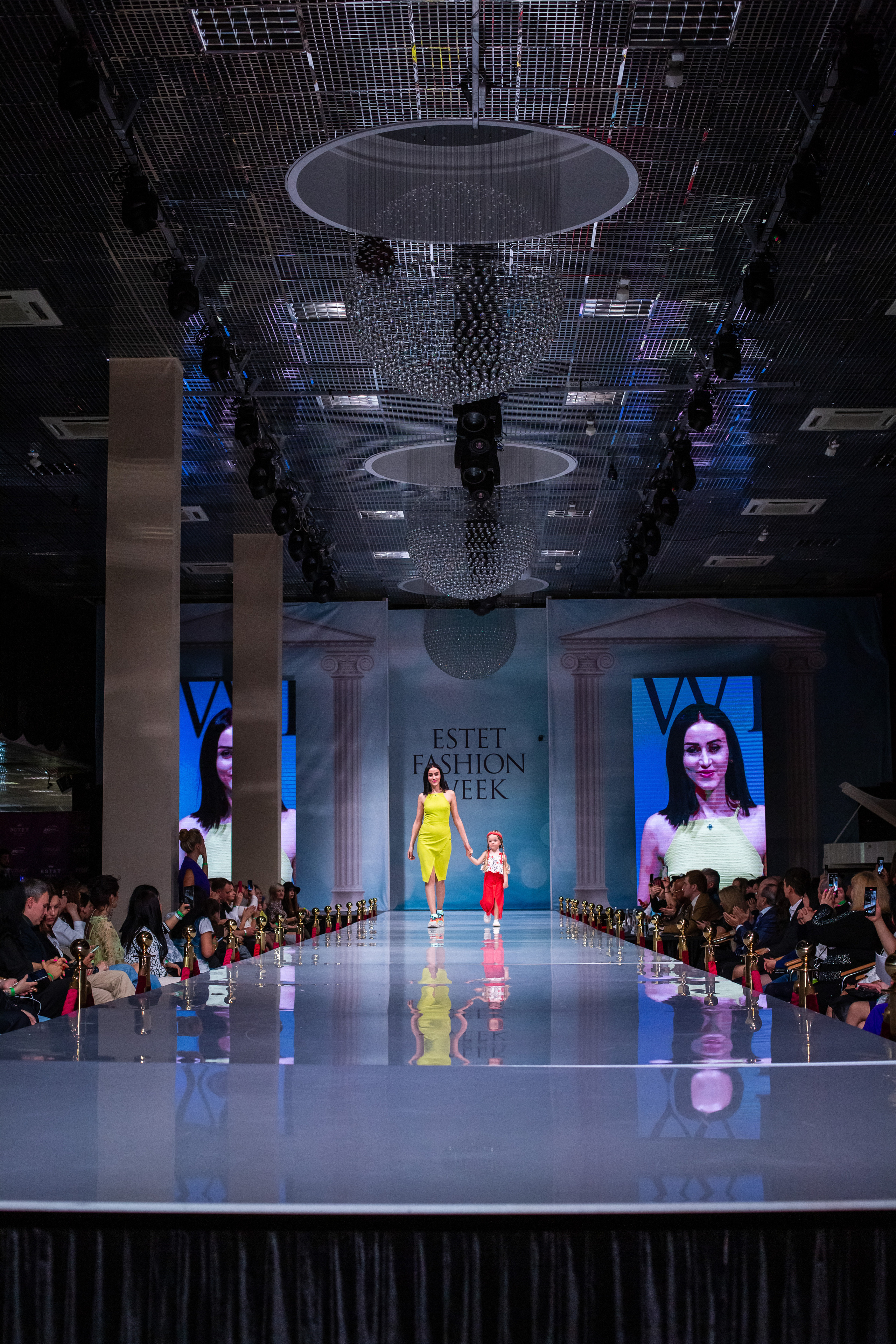 Показ FashionBook в Москве. Свадебный, семейный и детский фотограф в Калининграде Елена Кравцова