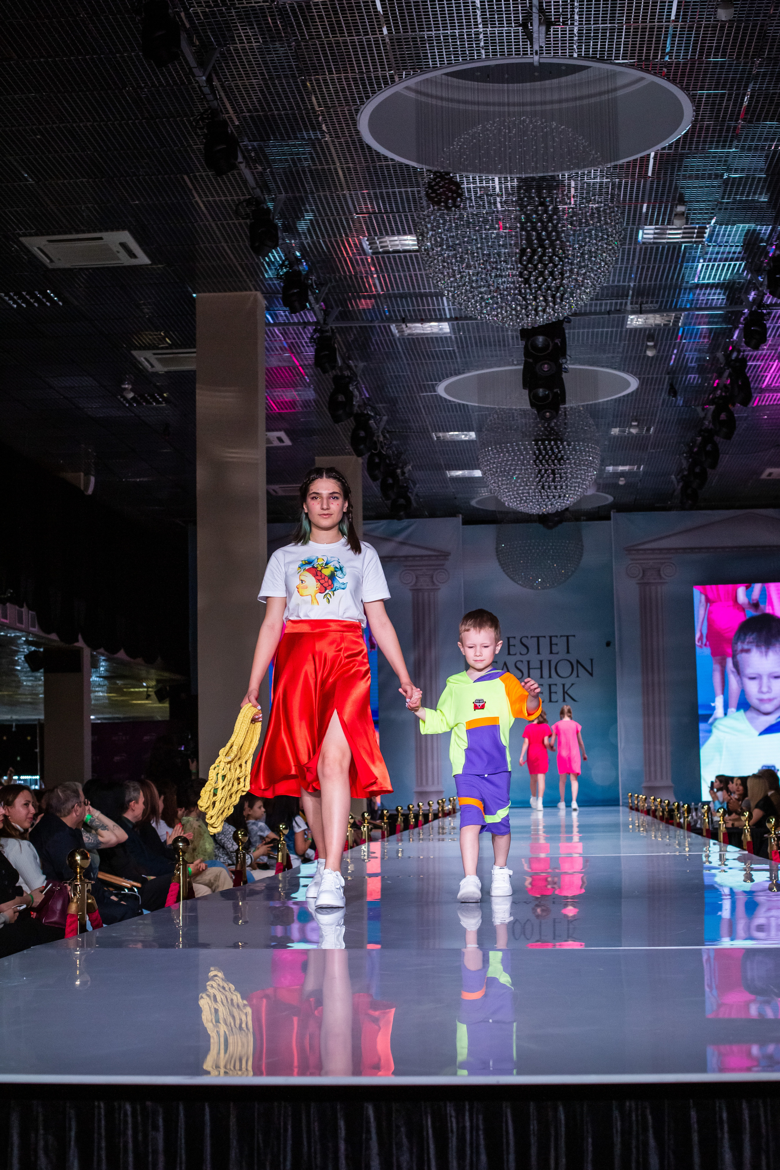 Показ FashionBook в Москве. Свадебный, семейный и детский фотограф в Калининграде Елена Кравцова