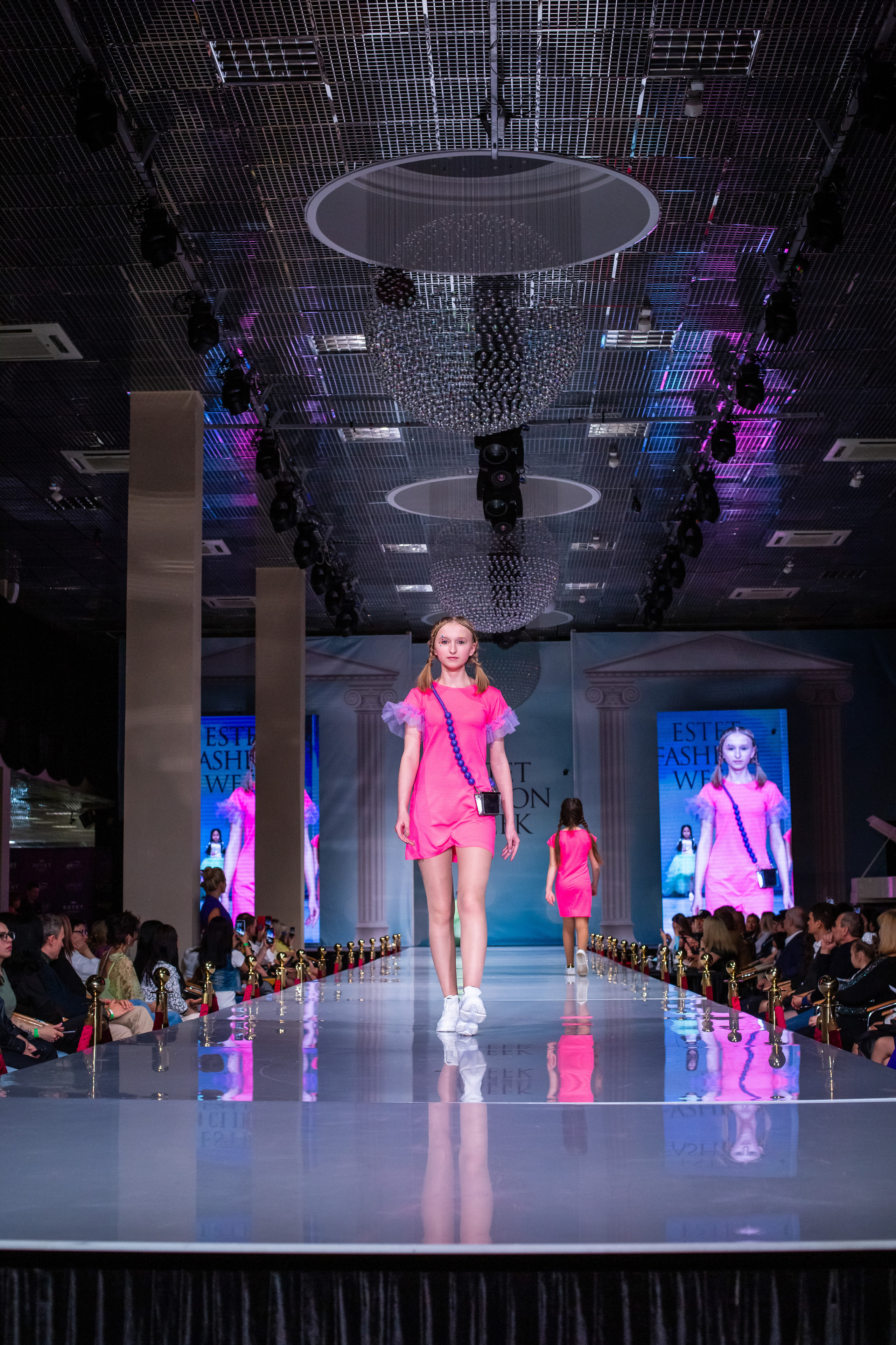 Показ FashionBook в Москве. Свадебный, семейный и детский фотограф в Калининграде Елена Кравцова