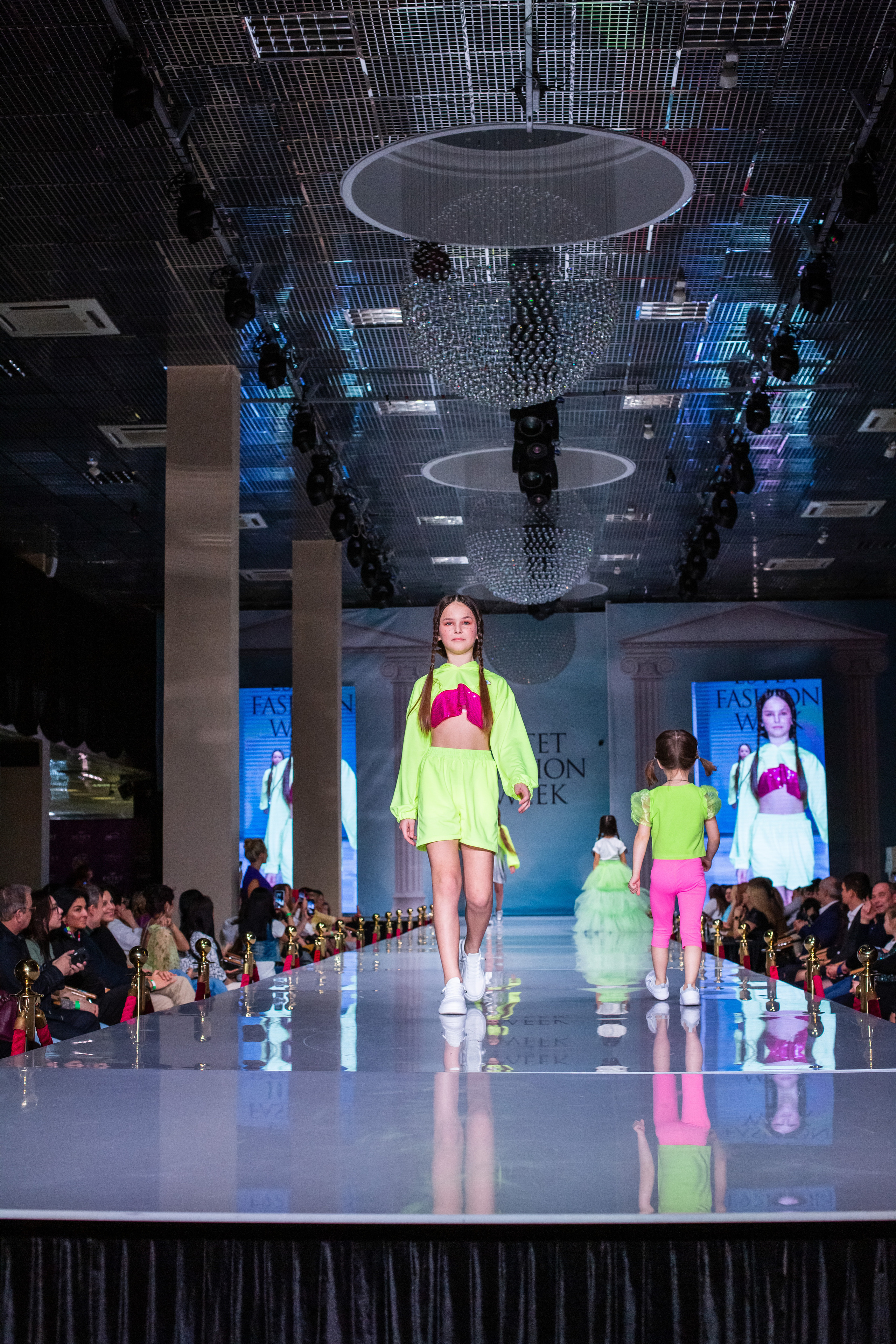 Показ FashionBook в Москве. Свадебный, семейный и детский фотограф в Калининграде Елена Кравцова