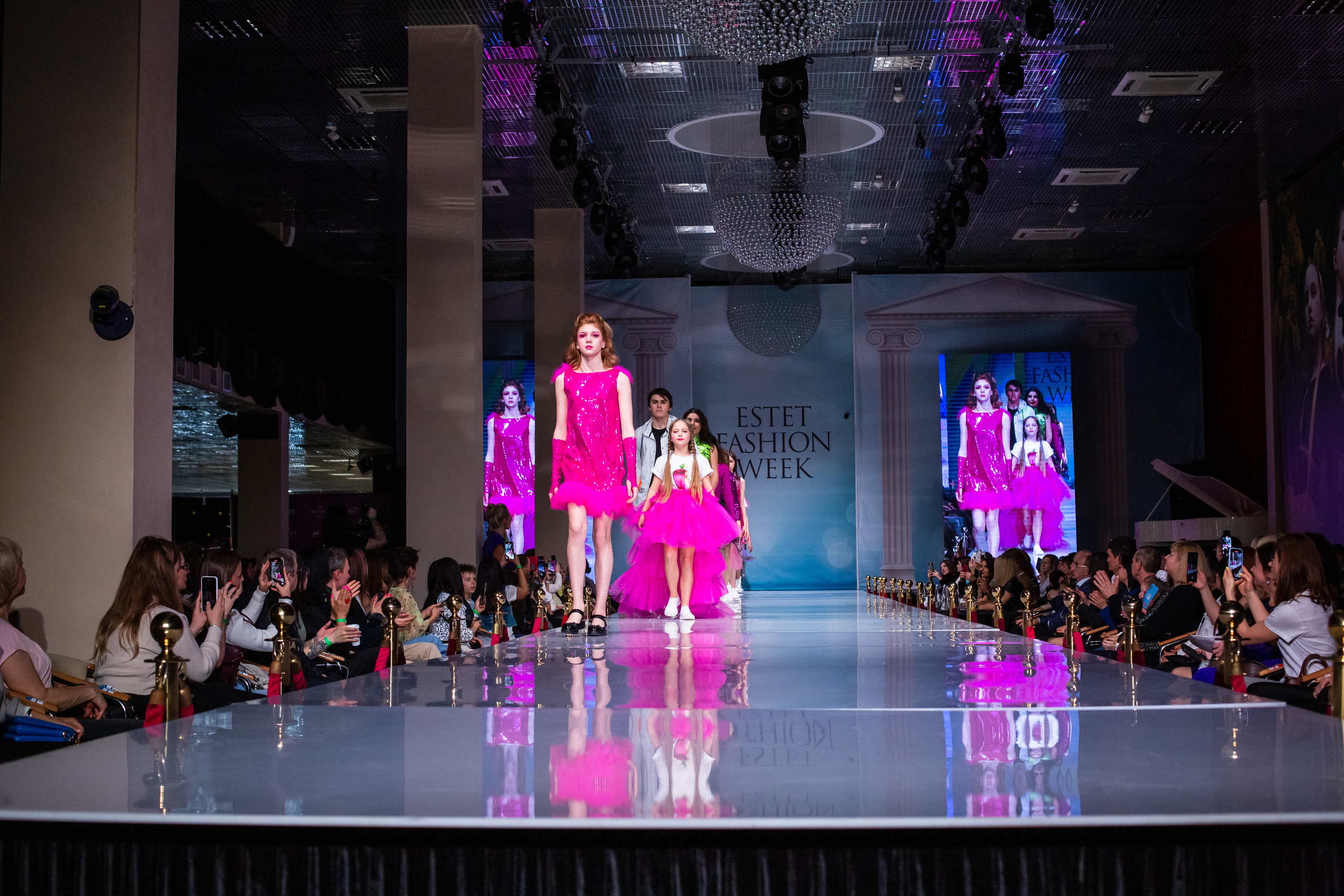 Показ FashionBook в Москве. Свадебный, семейный и детский фотограф в Калининграде Елена Кравцова