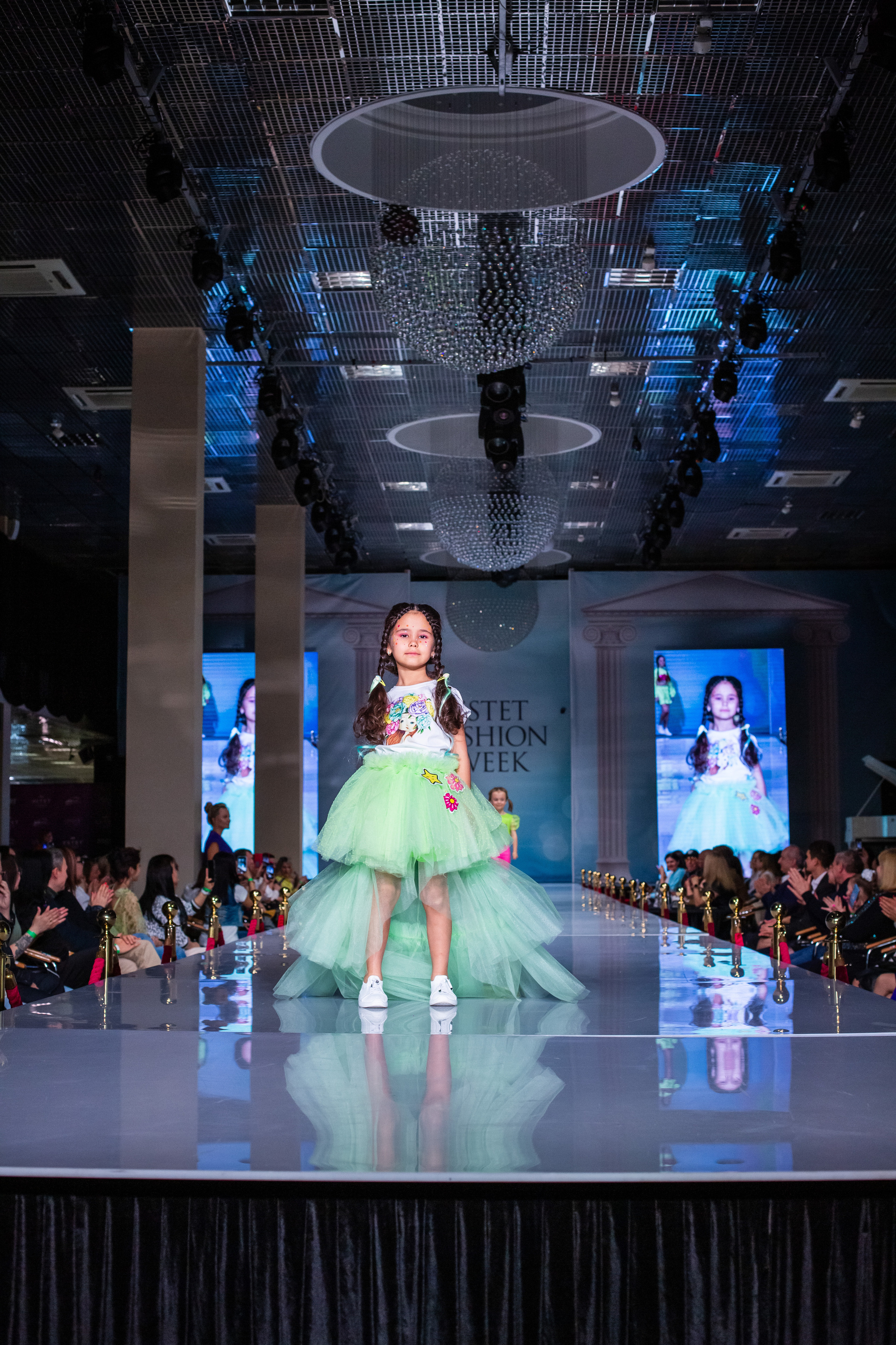 Показ FashionBook в Москве. Свадебный, семейный и детский фотограф в Калининграде Елена Кравцова