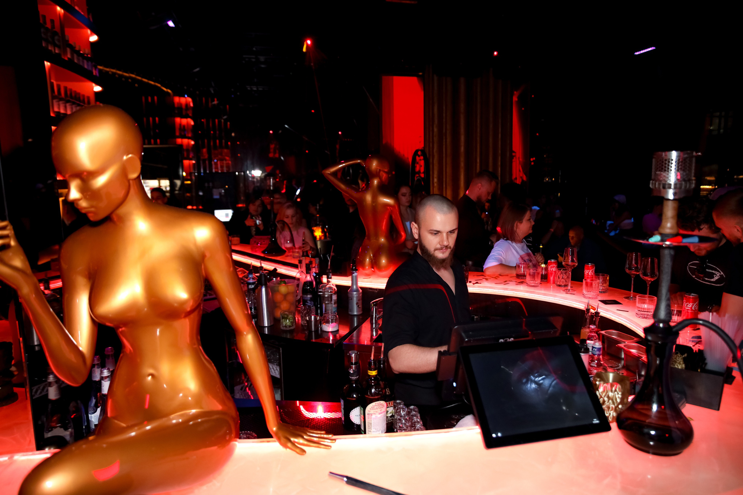 LA night & Fiji wave. 2000’s