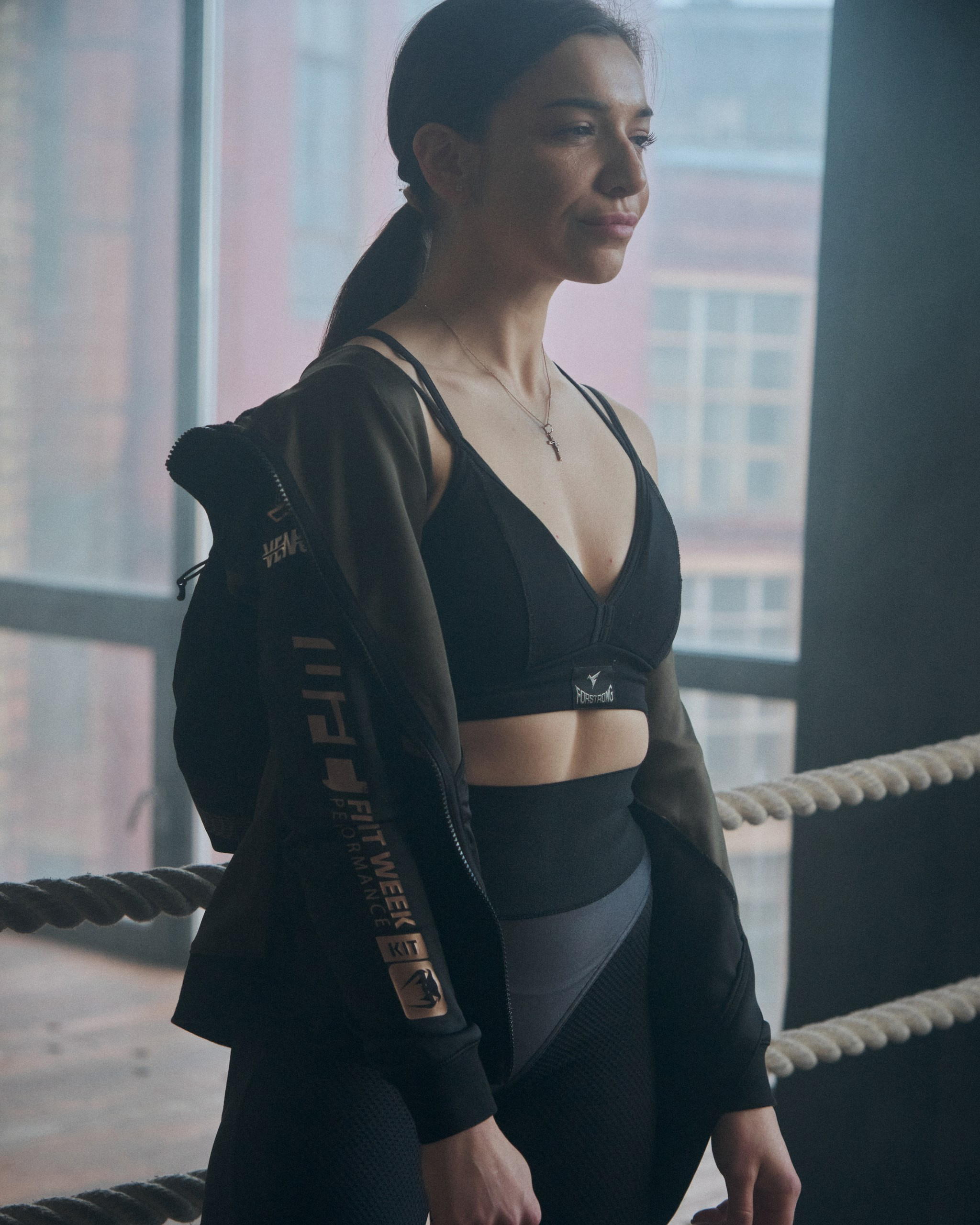 Фотосъемка для фитнес тренера ddx Fitness. Профессиональный фотограф в Москве — Максим Дьяконов