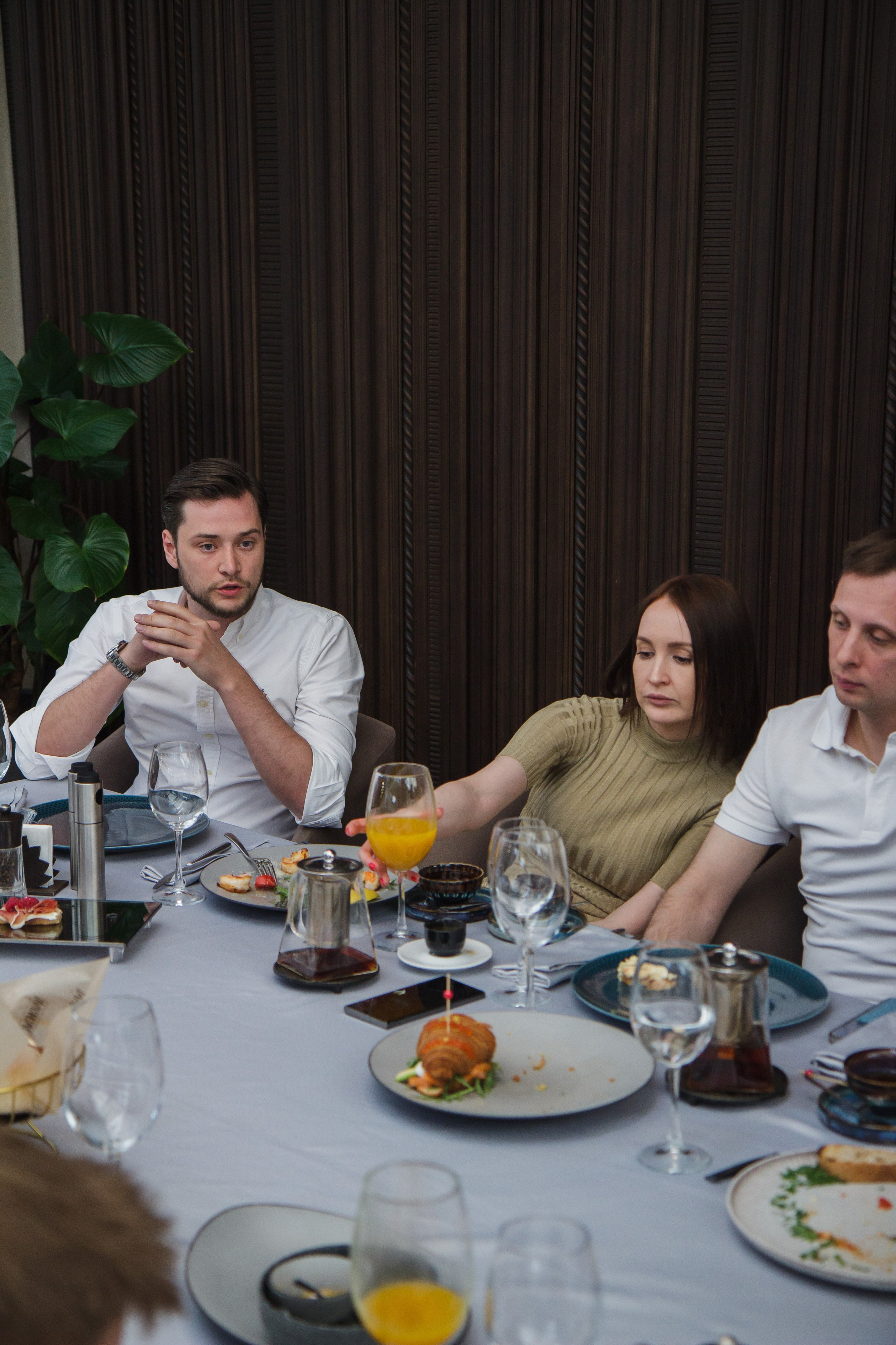 Бизнес-завтрак Германа Гаврилова. Фотограф Москва — личные фотосессии, лавстори в студии