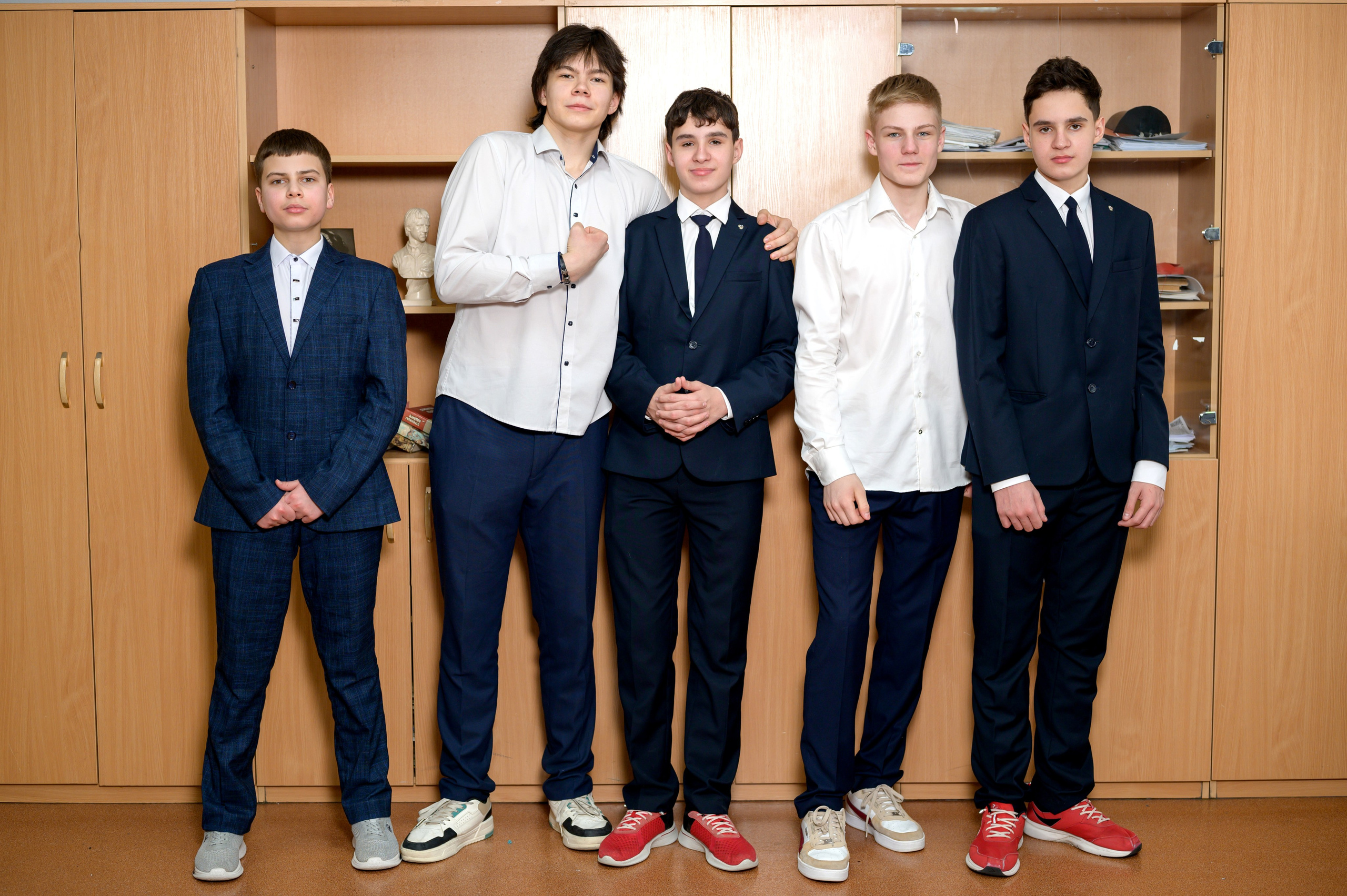 Выпускные альбомы 9 класс. Фотограф новорожденных, семейный детский в Тюмени Татьяна Морозова