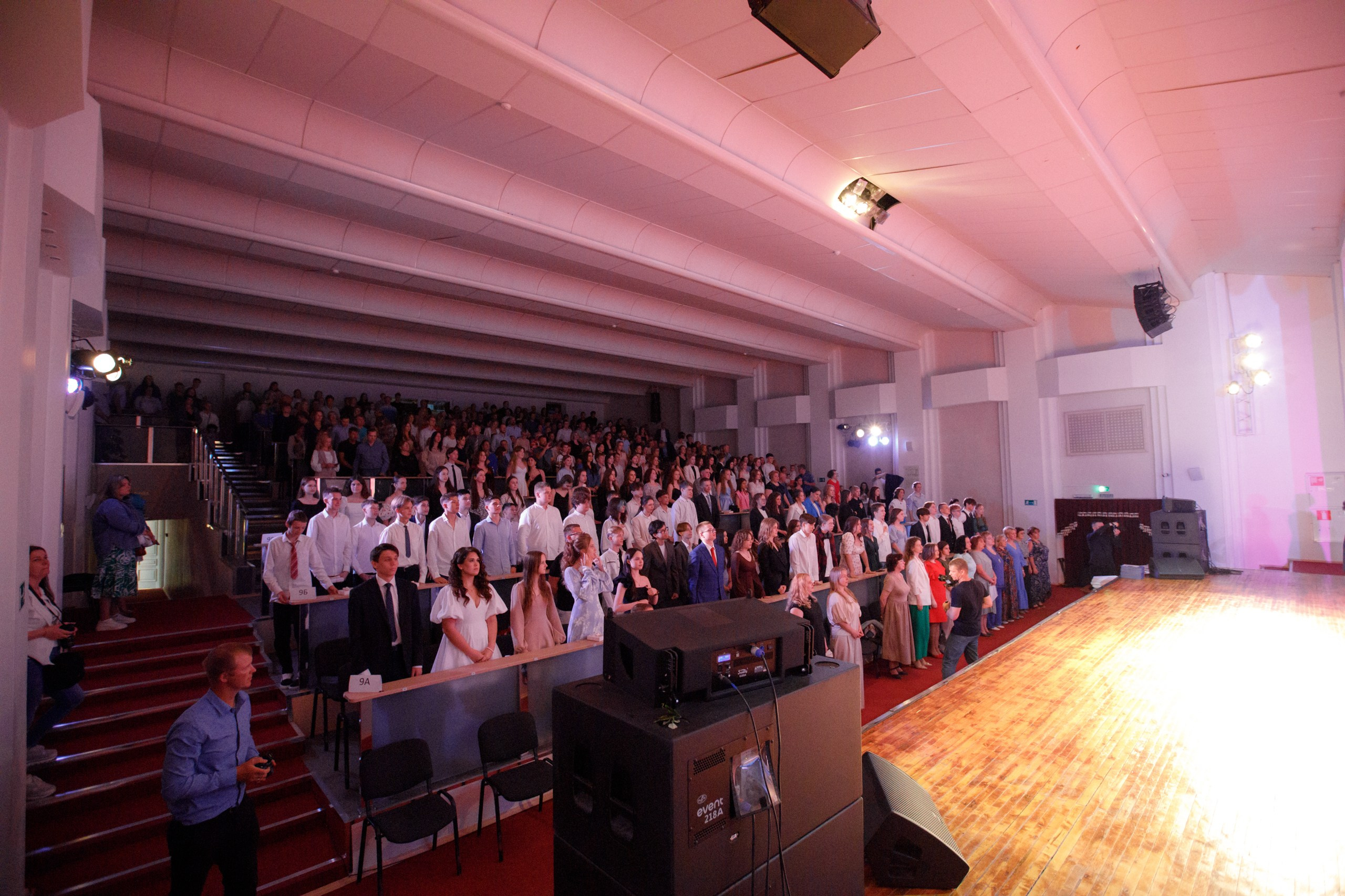 Вручение аттестатов. Свадебный фотограф в Ярославле Анастасия Архипова